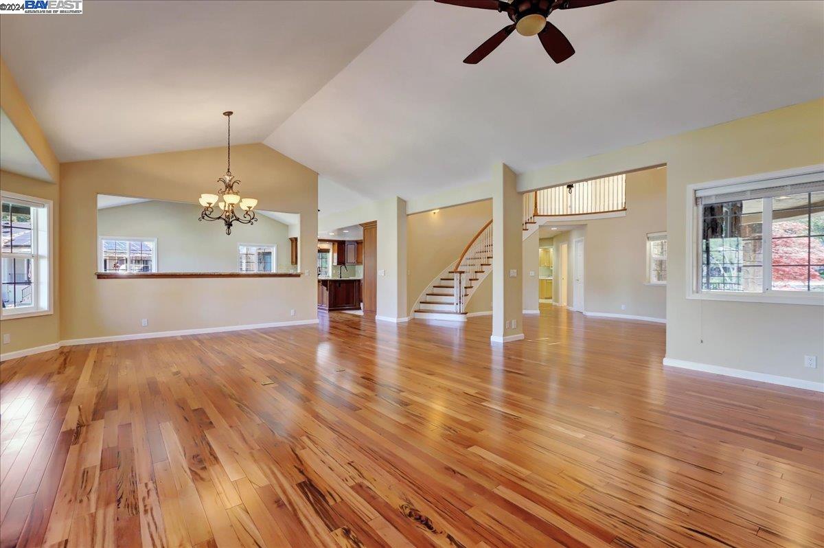 13743 Strawberry Cir
