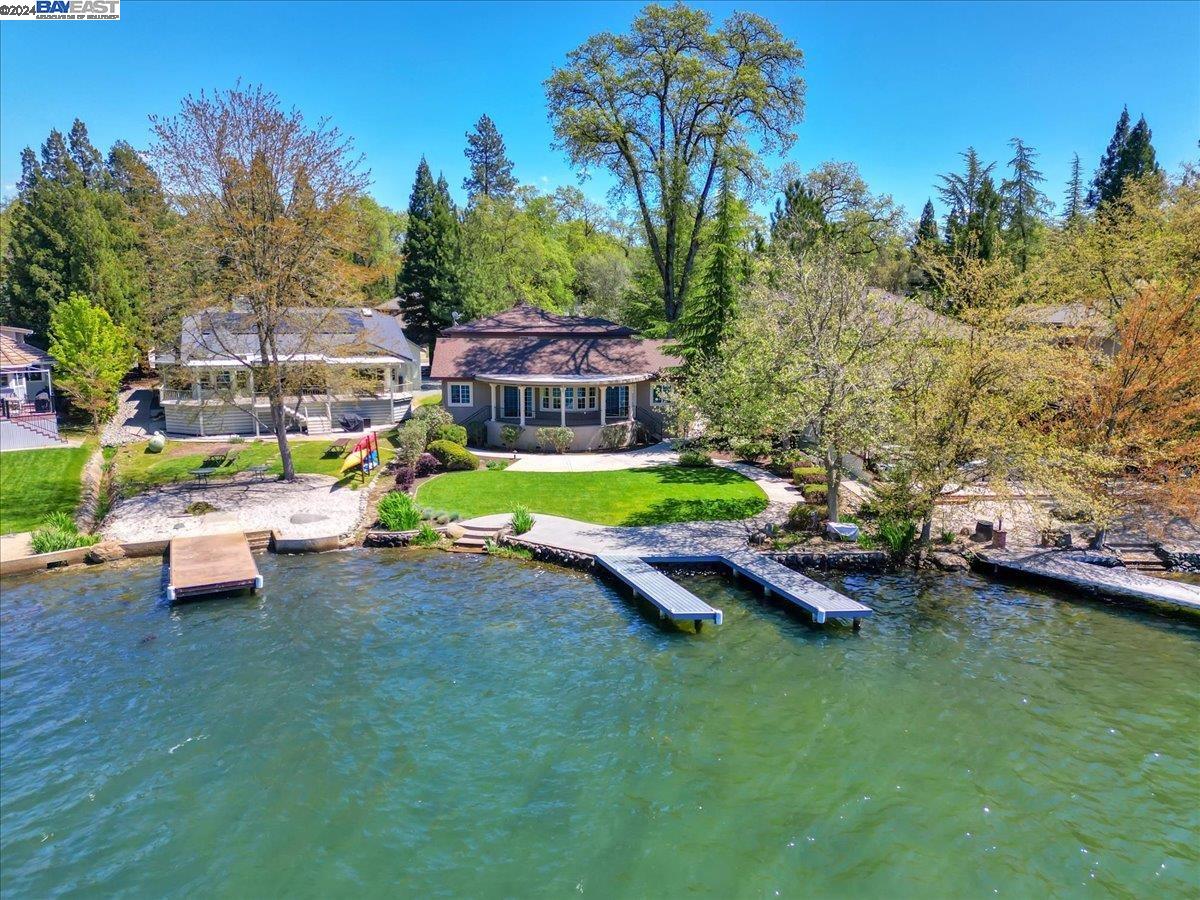 13743 Strawberry Cir