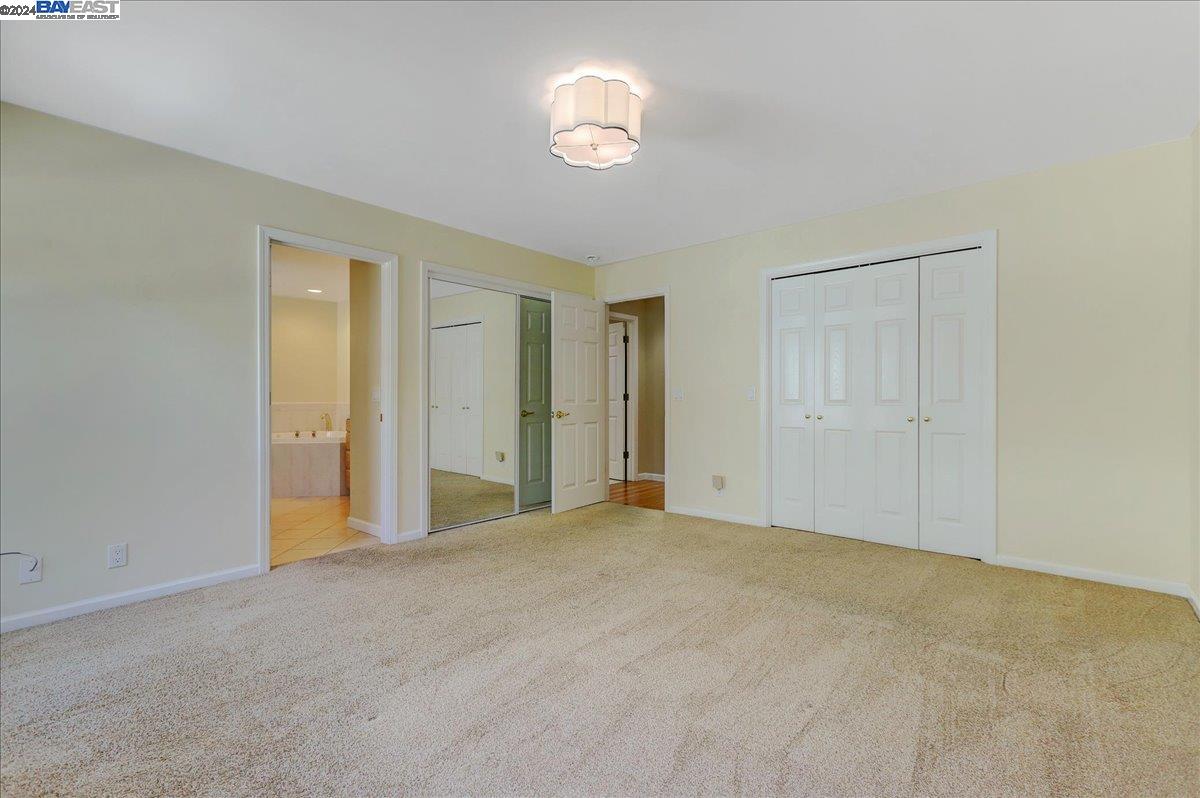 13743 Strawberry Cir