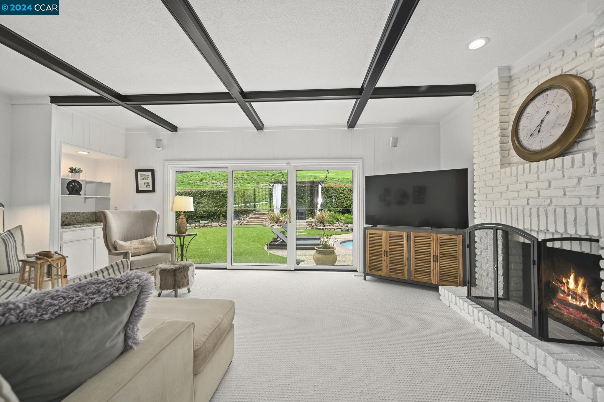 312 Red Maple Dr