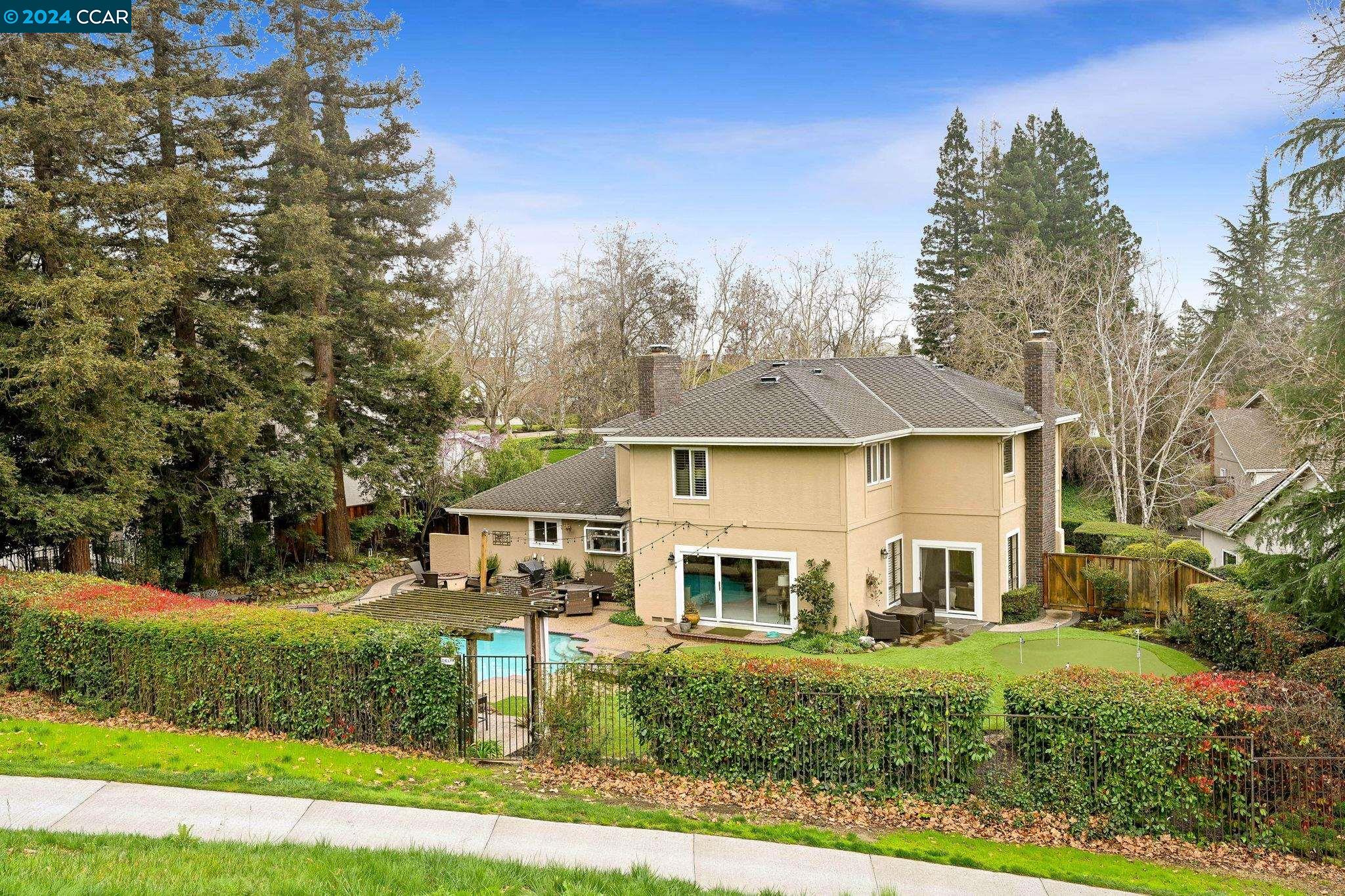 312 Red Maple Dr