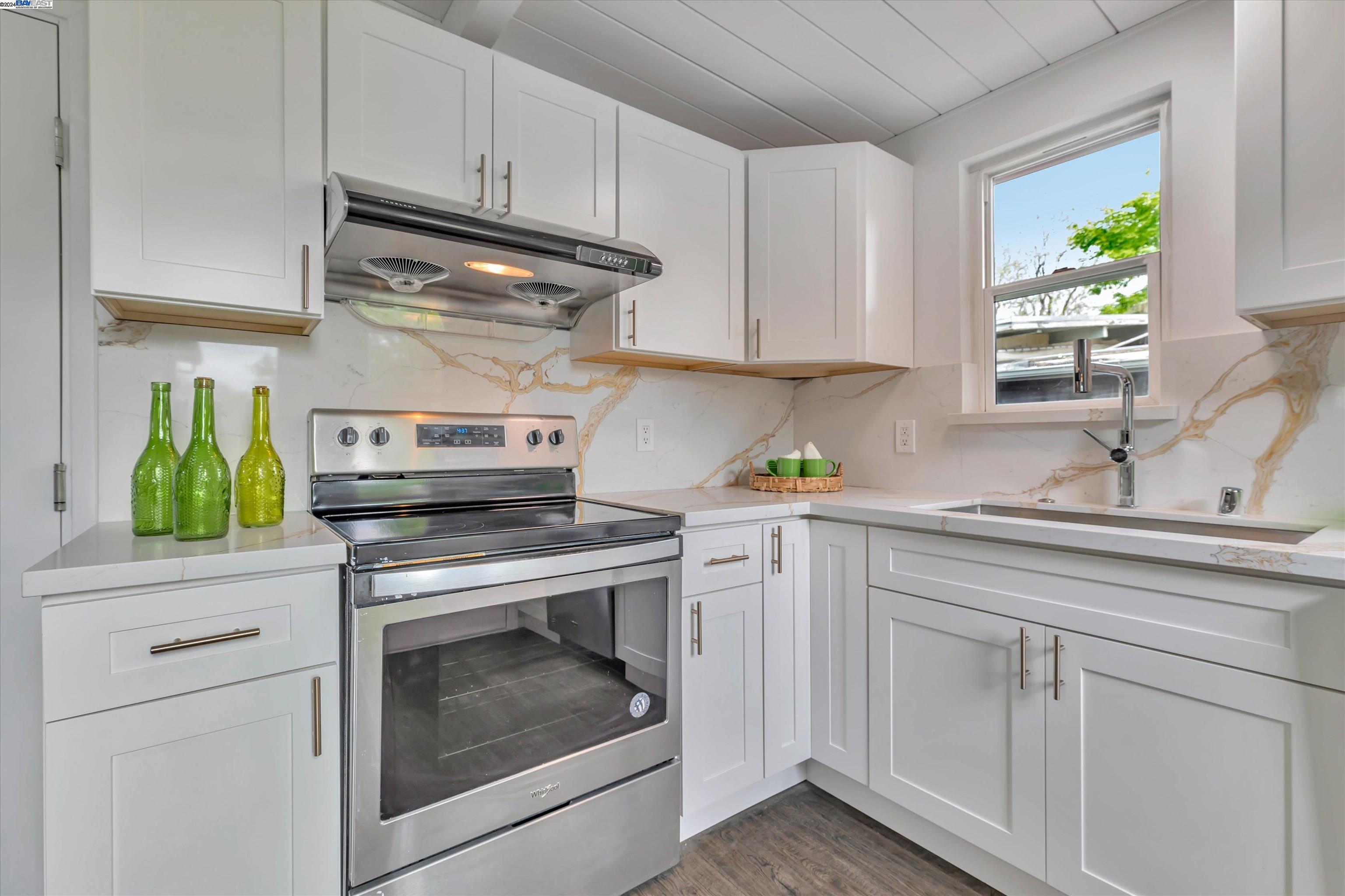 1468 Canton Dr