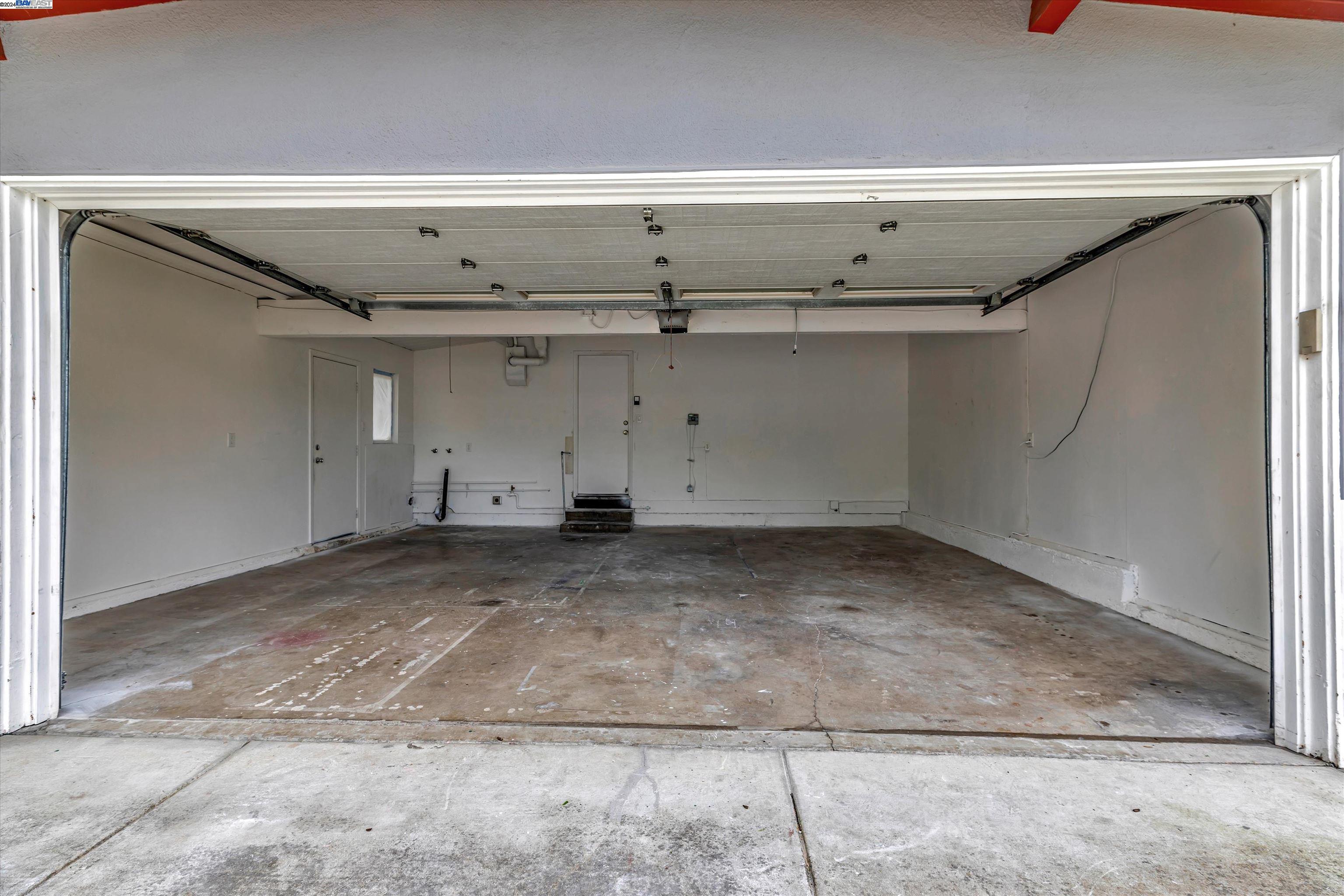 1468 Canton Dr