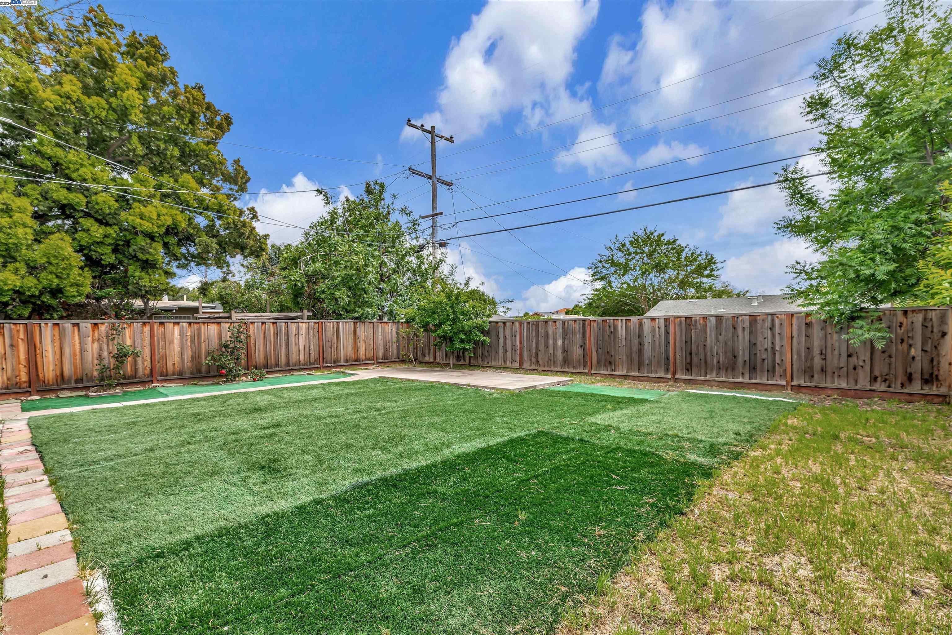 1468 Canton Dr