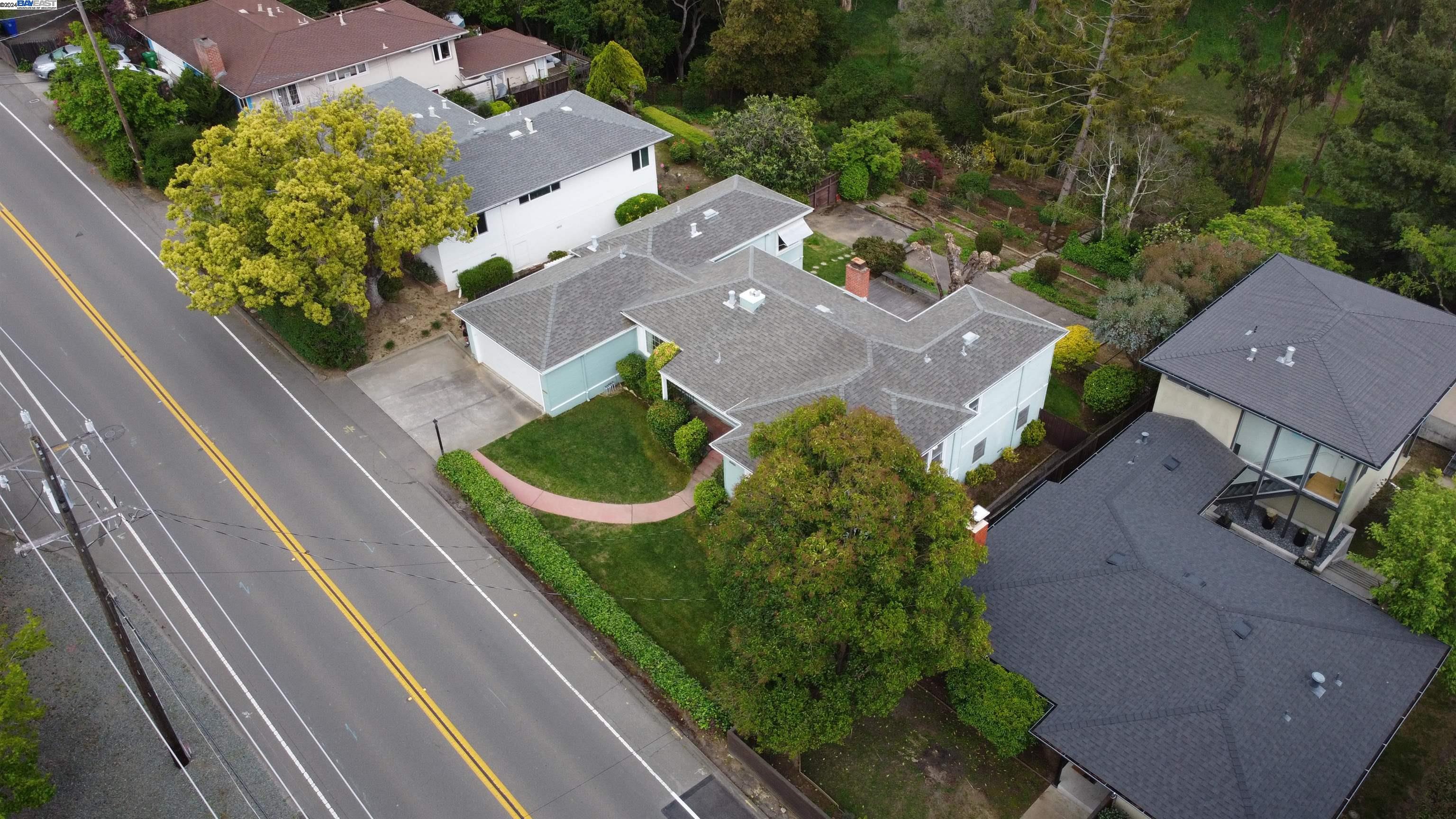 2827 Hansen Rd