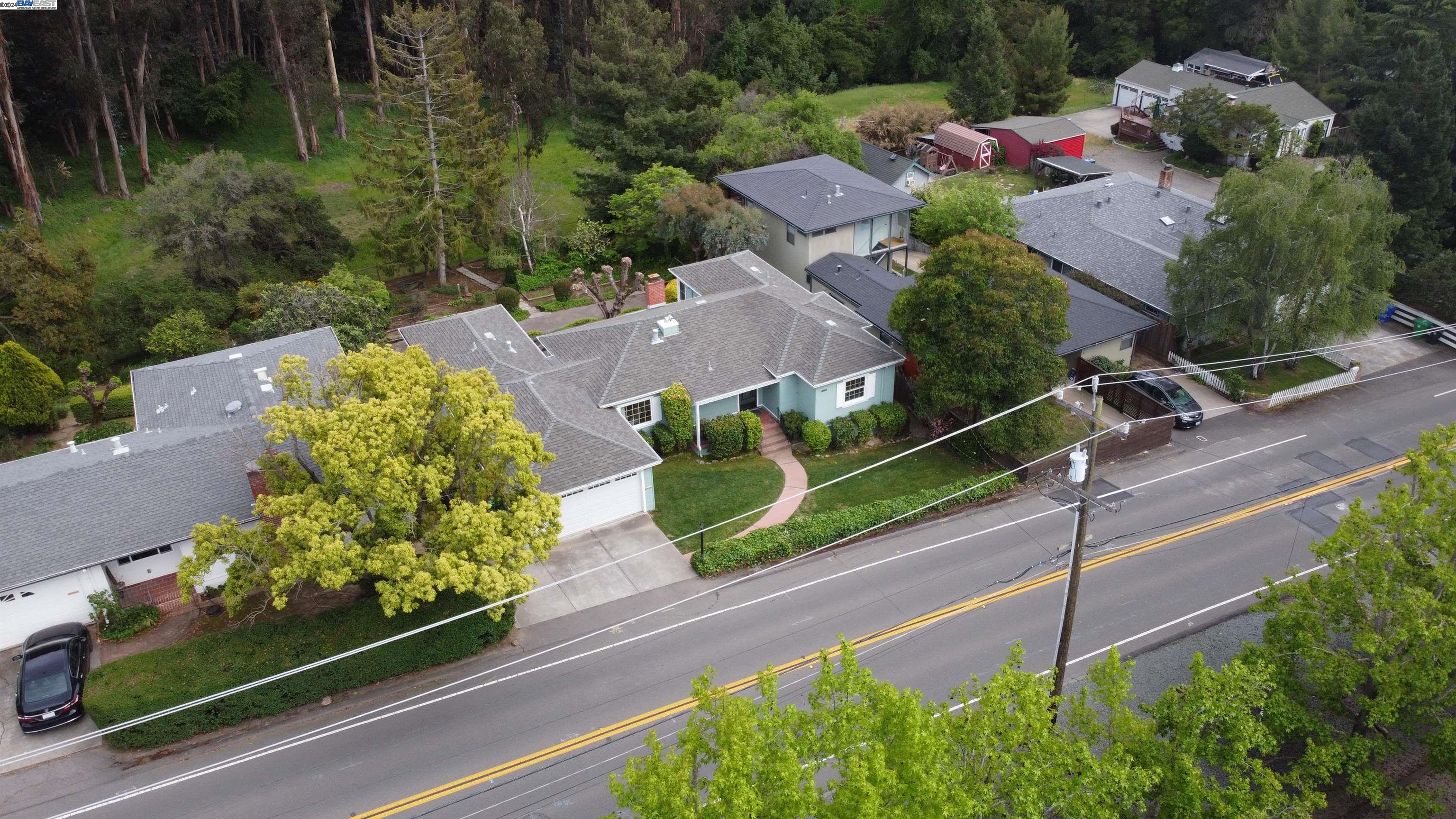 2827 Hansen Rd