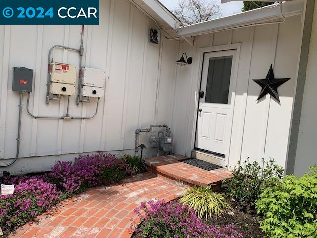 102 La Sonoma Way (Cottage)