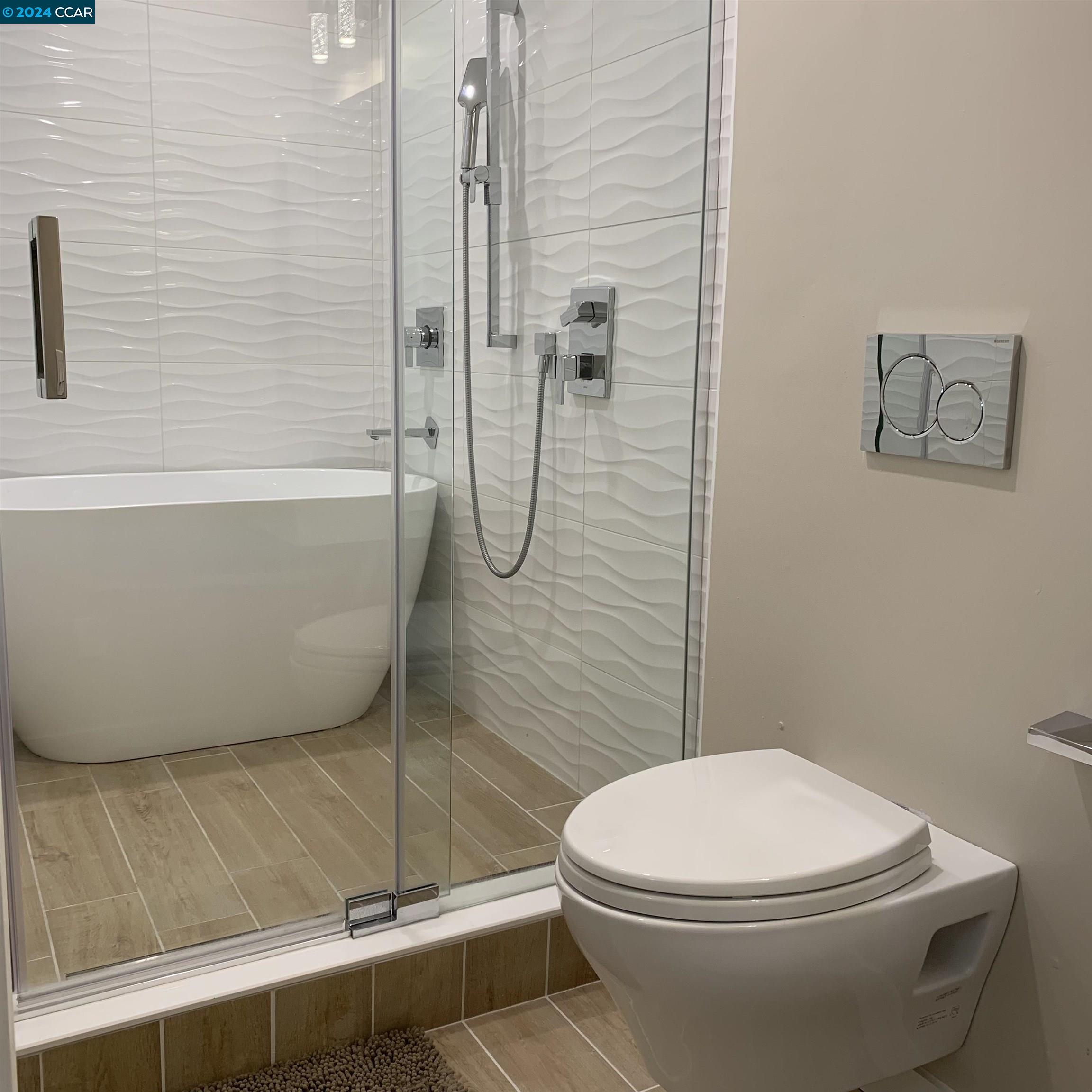 102 La Sonoma Way (Cottage)