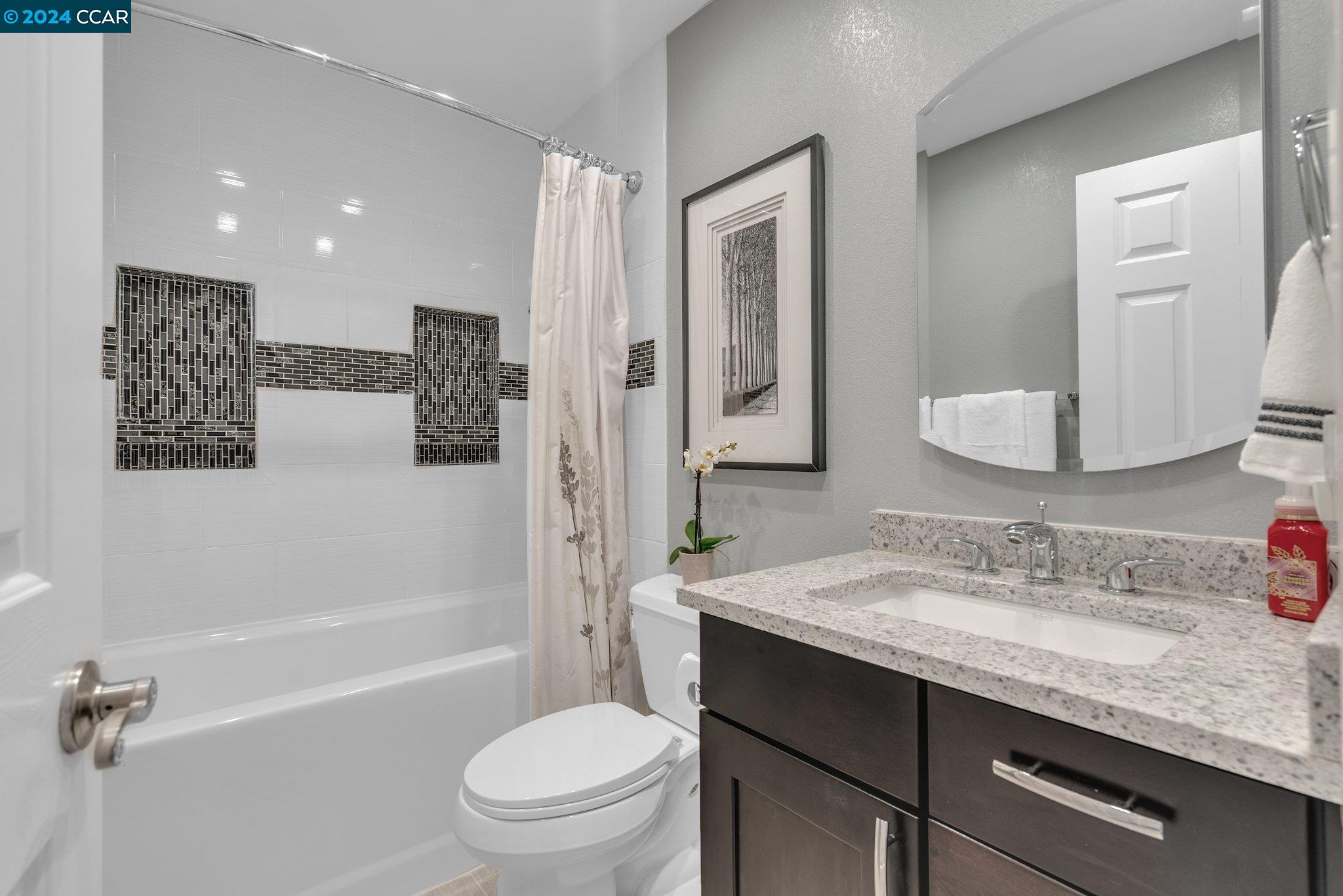 2489 Camino De Jugar