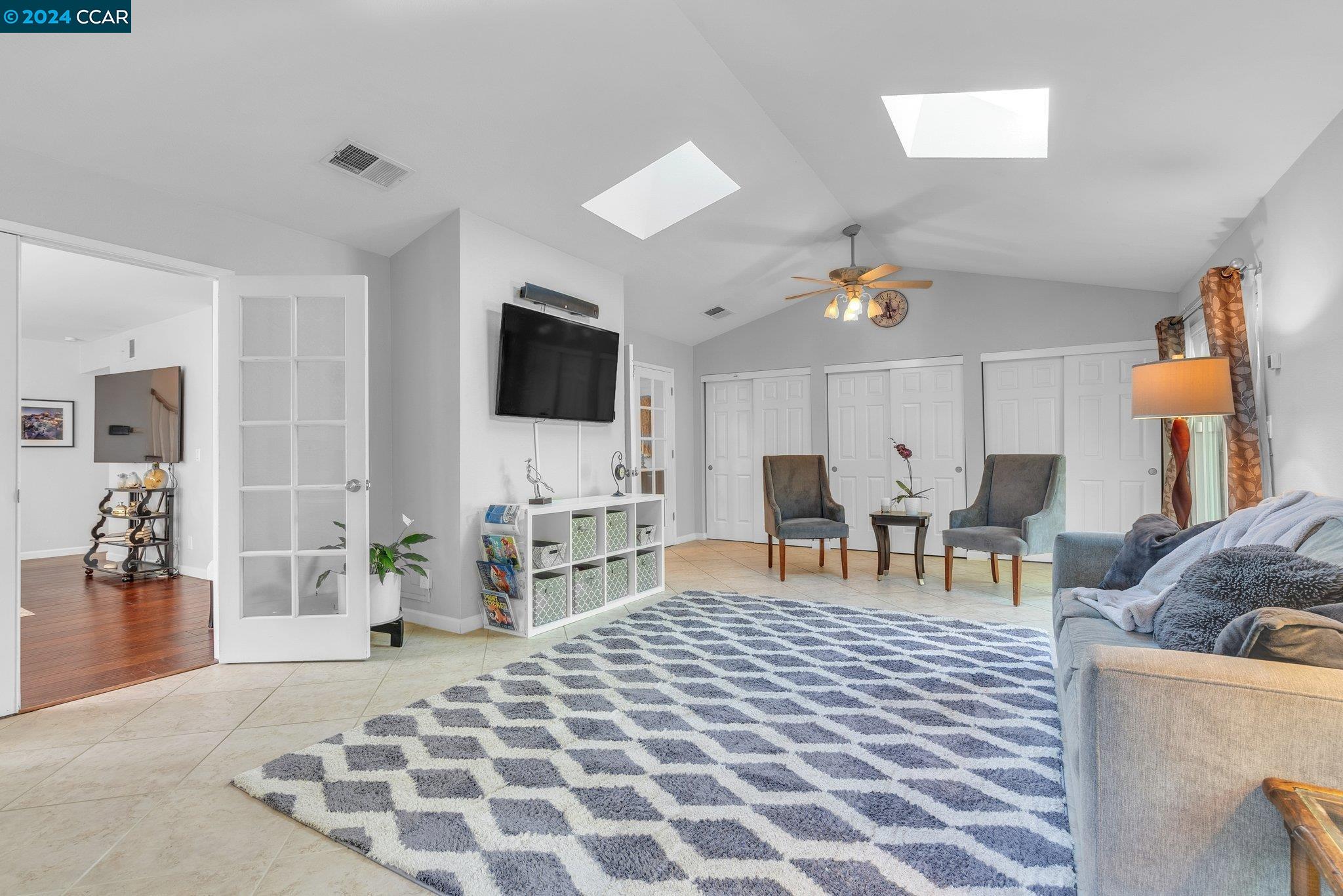 2489 Camino De Jugar