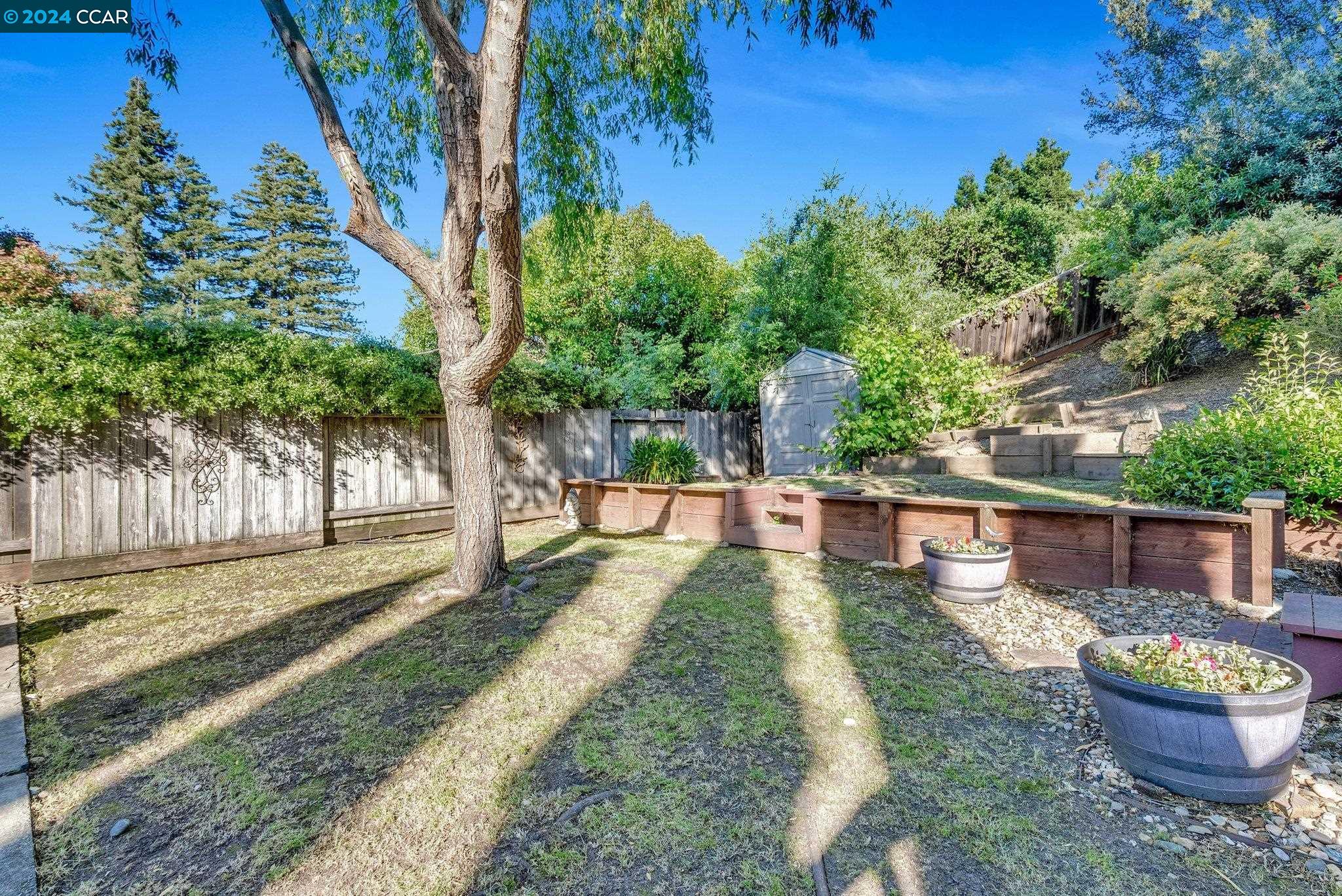 2489 Camino De Jugar