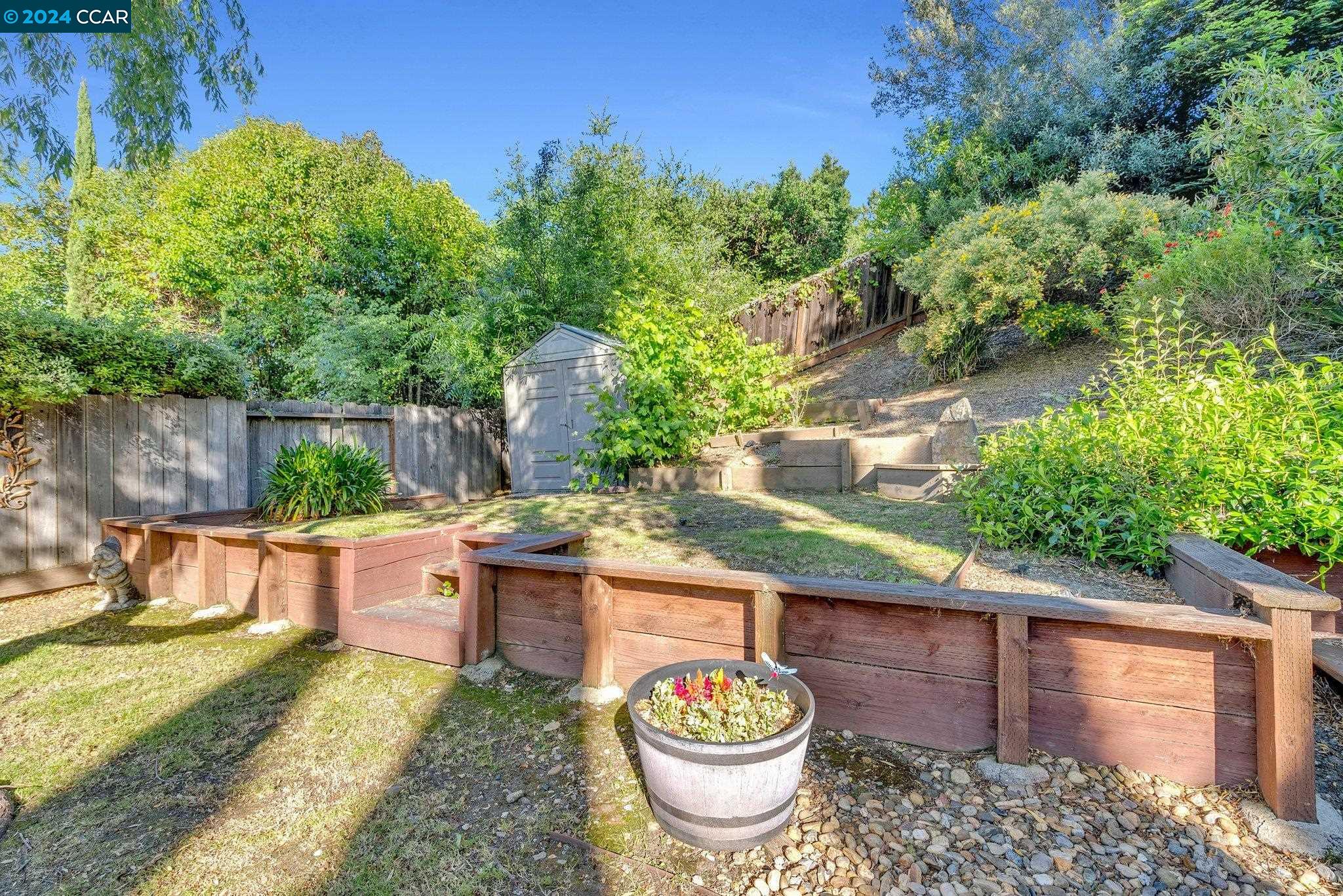 2489 Camino De Jugar