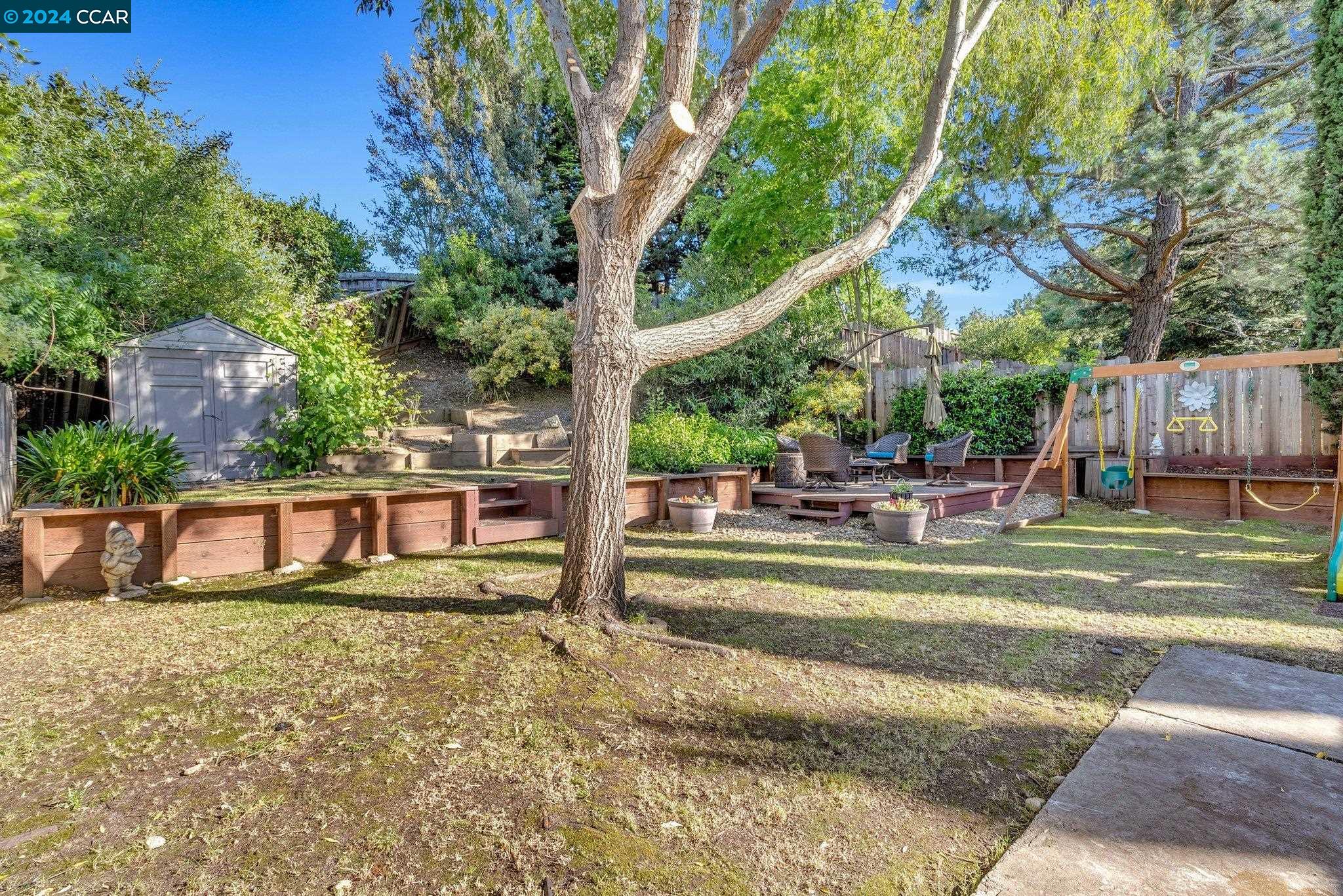 2489 Camino De Jugar