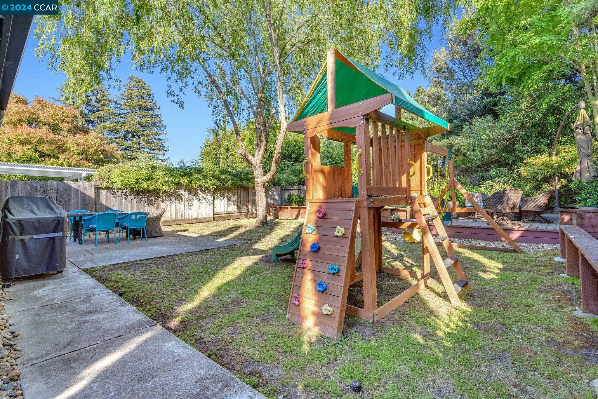 2489 Camino De Jugar