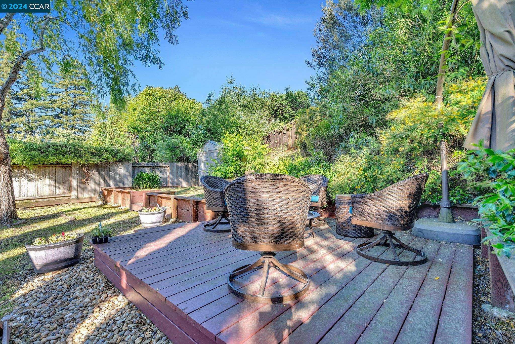 2489 Camino De Jugar