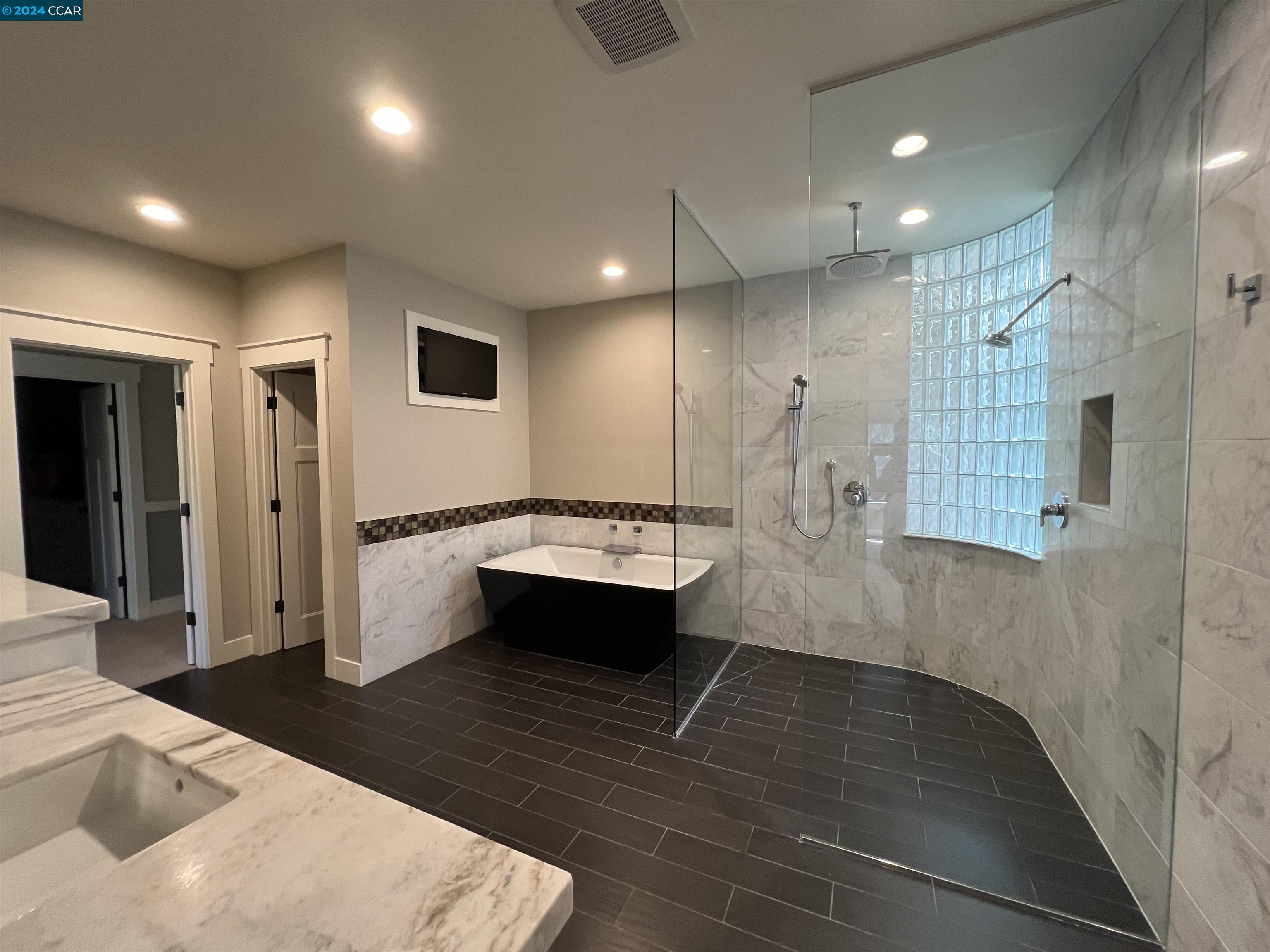 4120 Happy Valley Rd