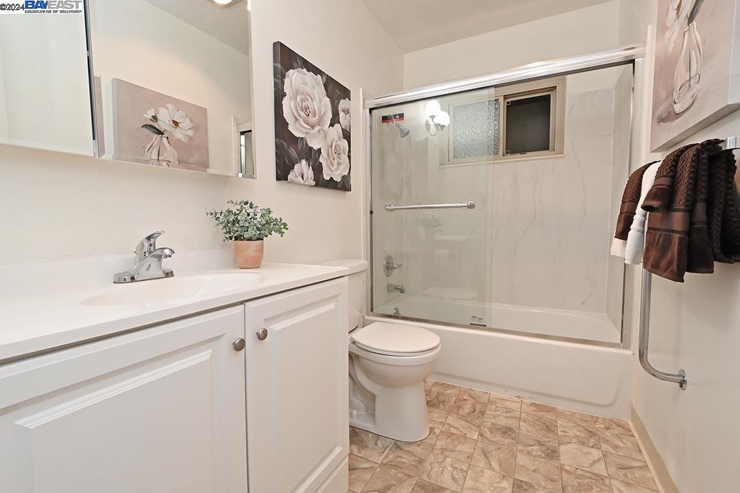 2380 Saint George Dr