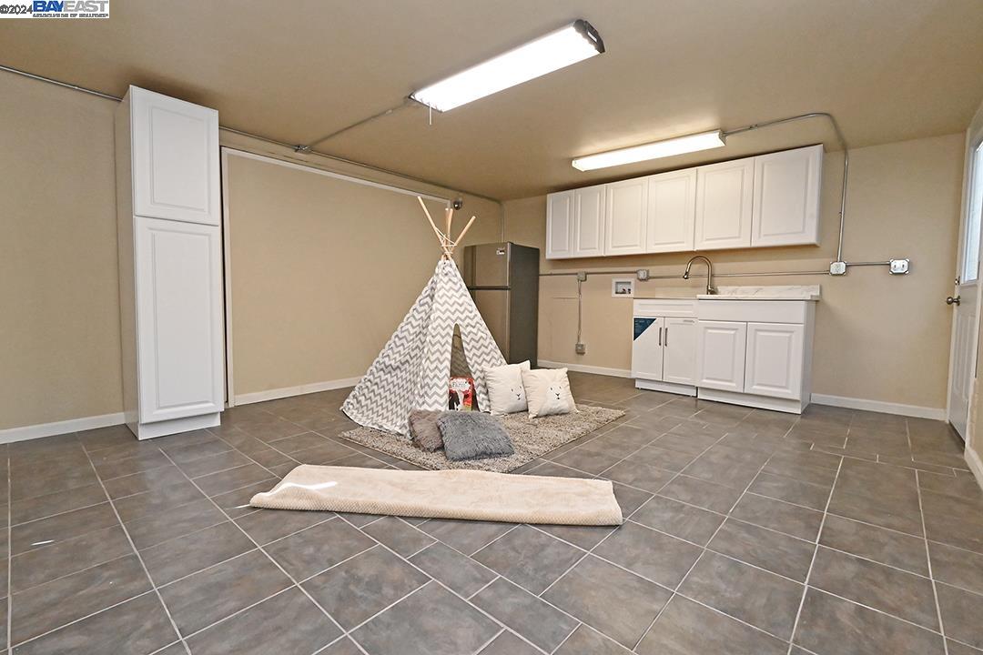 2380 Saint George Dr