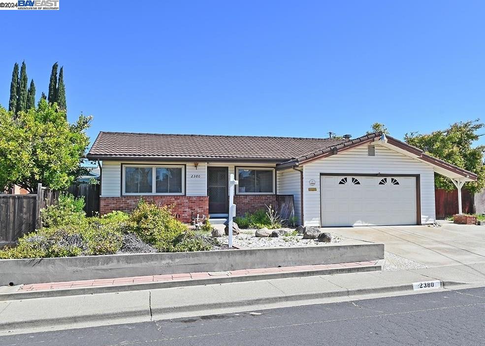 2380 Saint George Dr