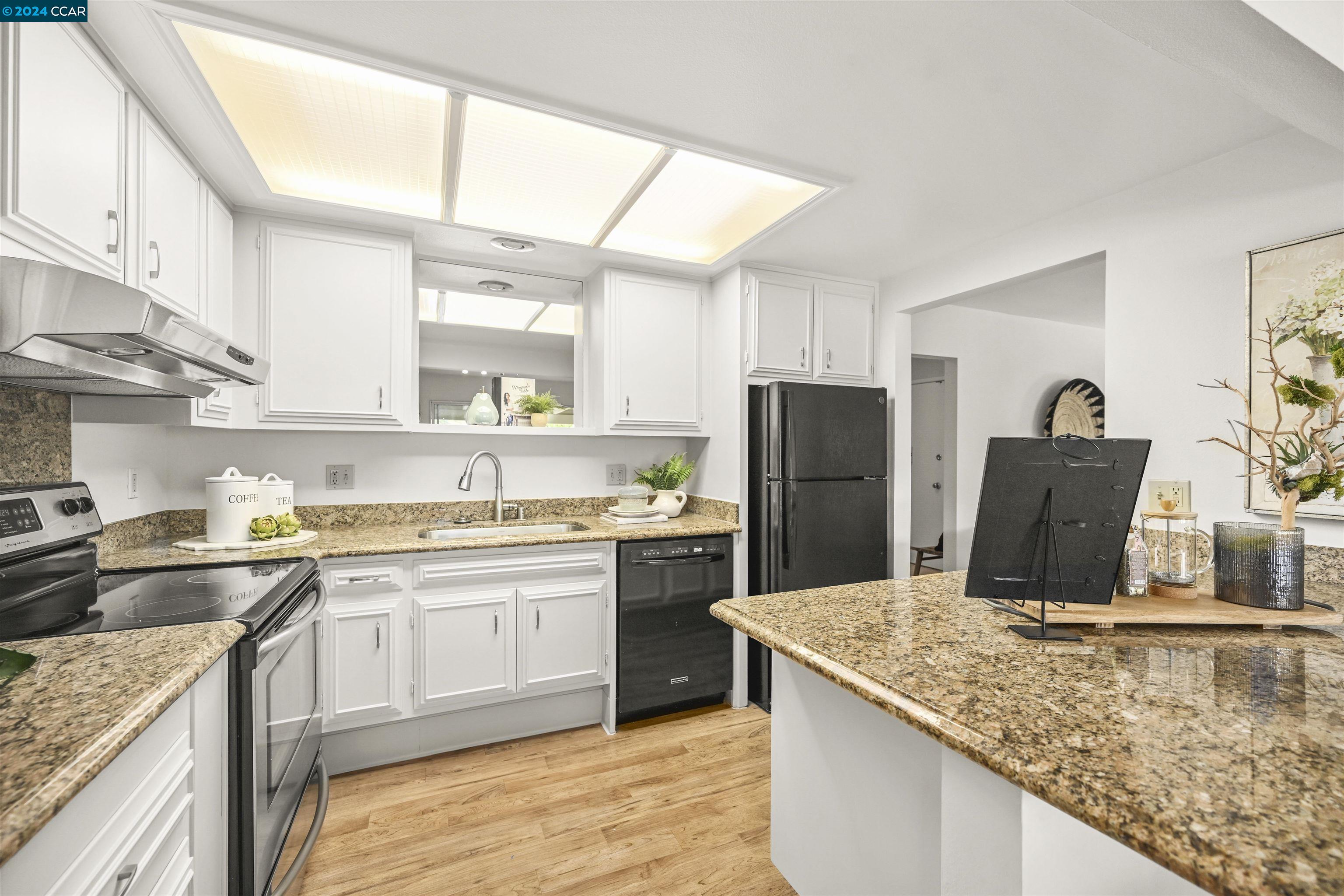 1317 Ptarmigan Dr # 3 Unit: #3