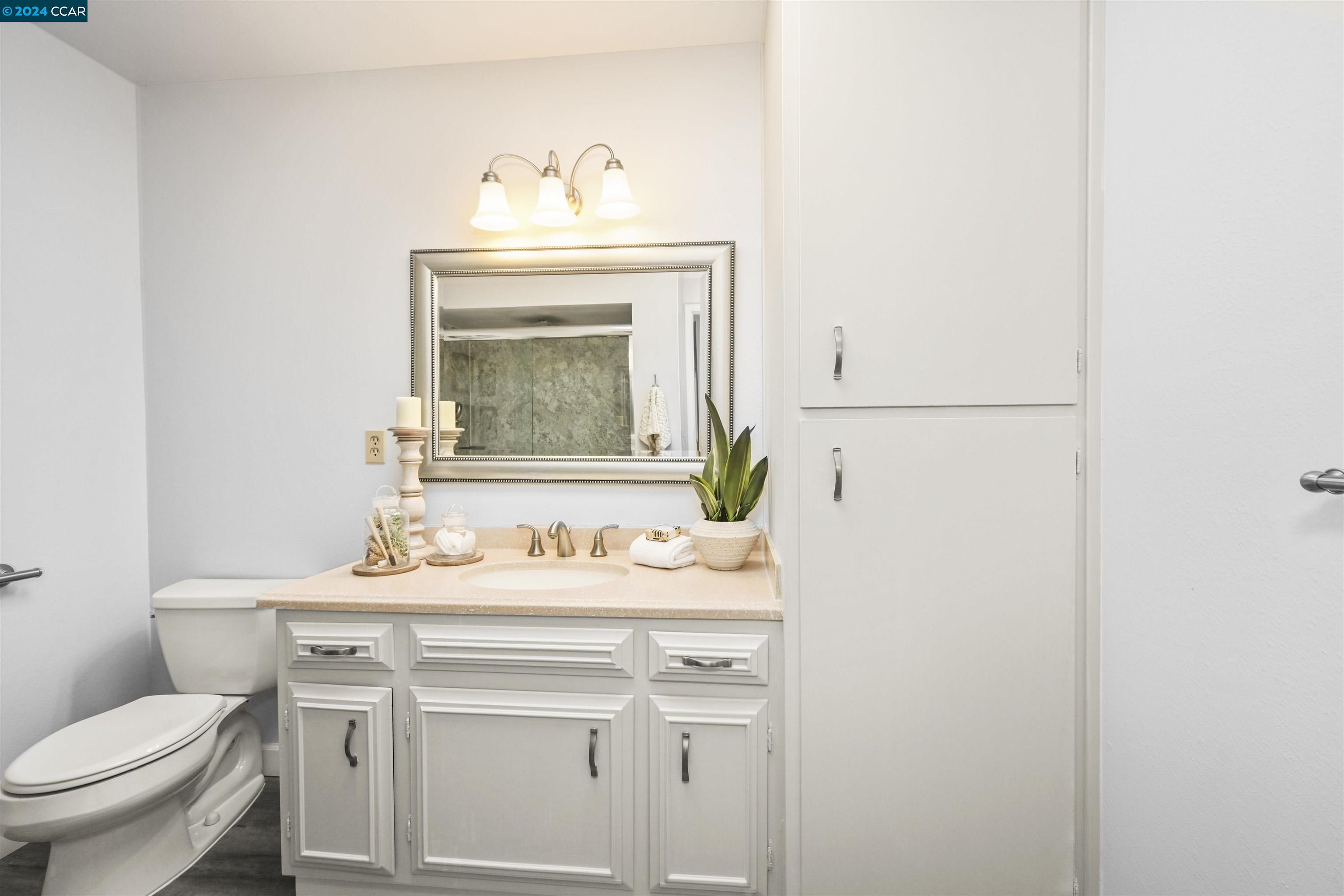 1317 Ptarmigan Dr # 3 Unit: #3