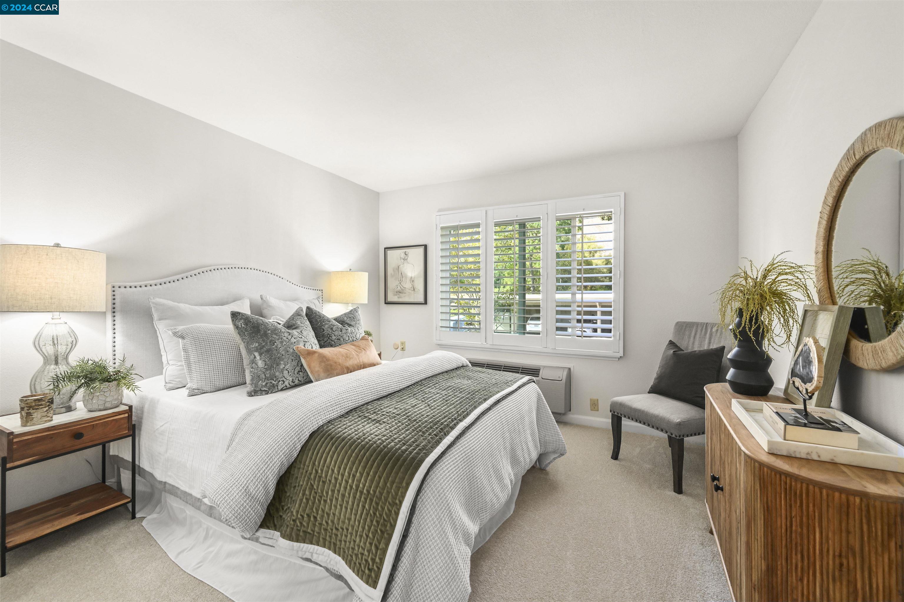 1317 Ptarmigan Dr # 3 Unit: #3