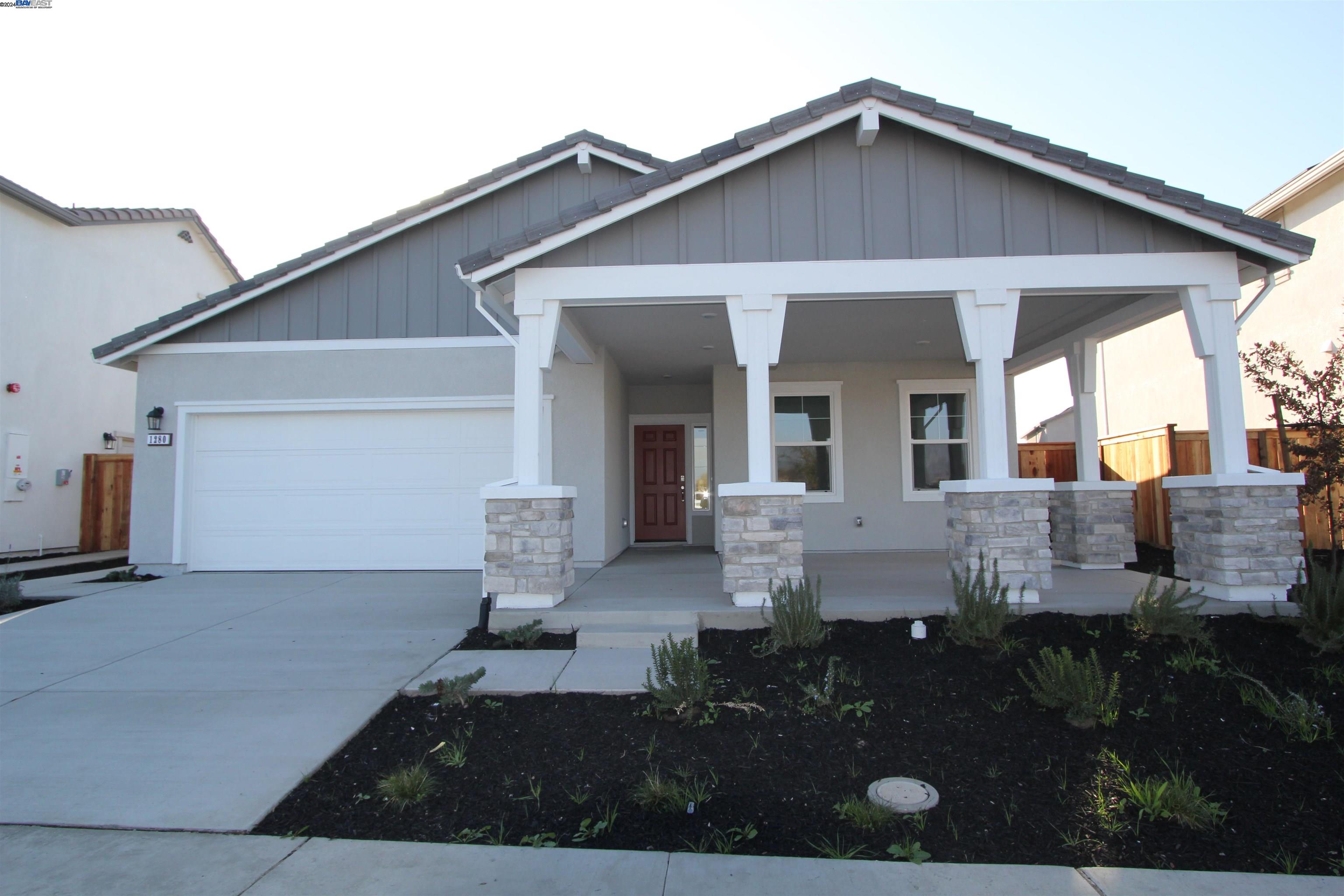 1280 SALINAS RIVER ST