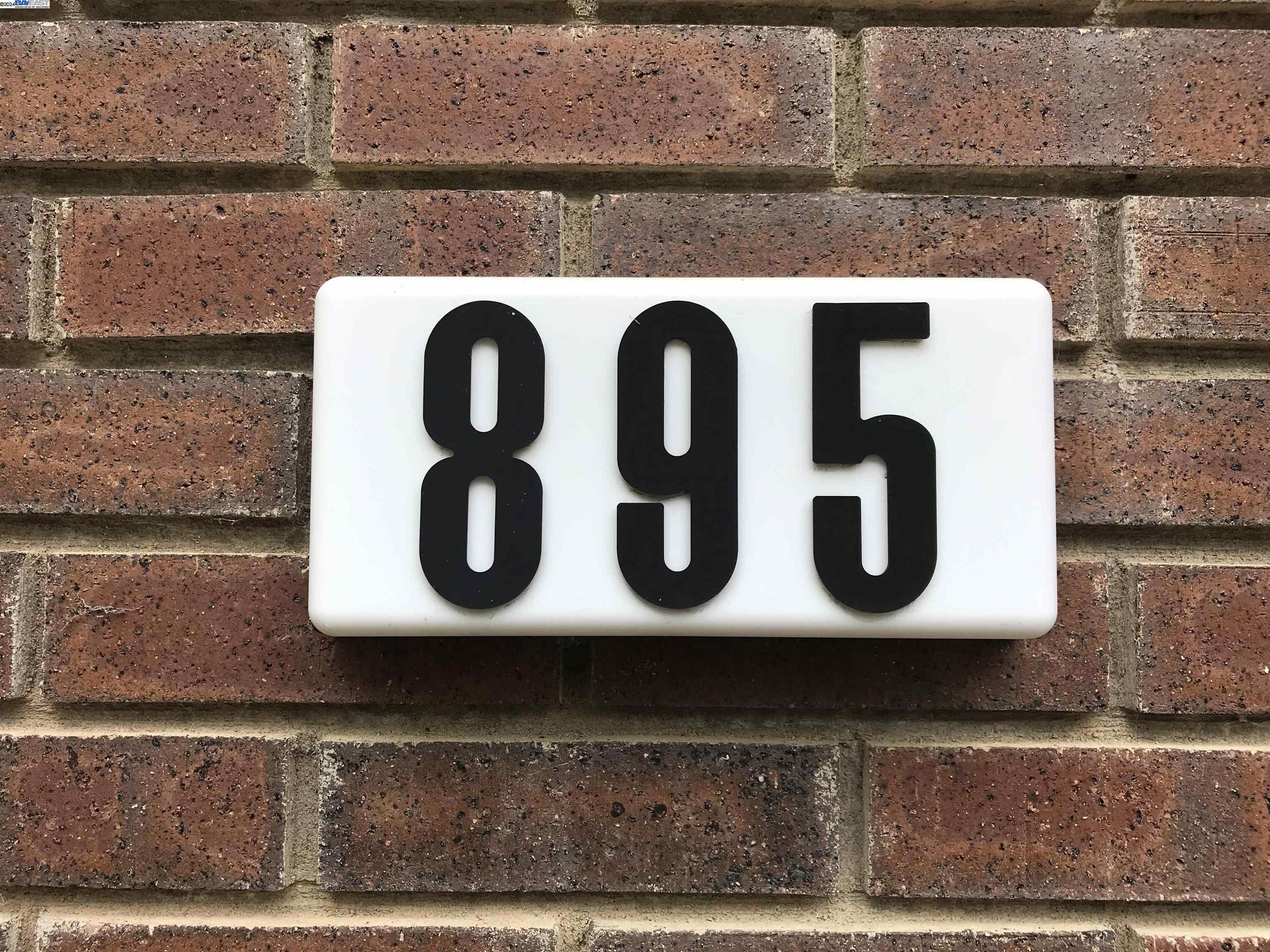 895 Gail Ct