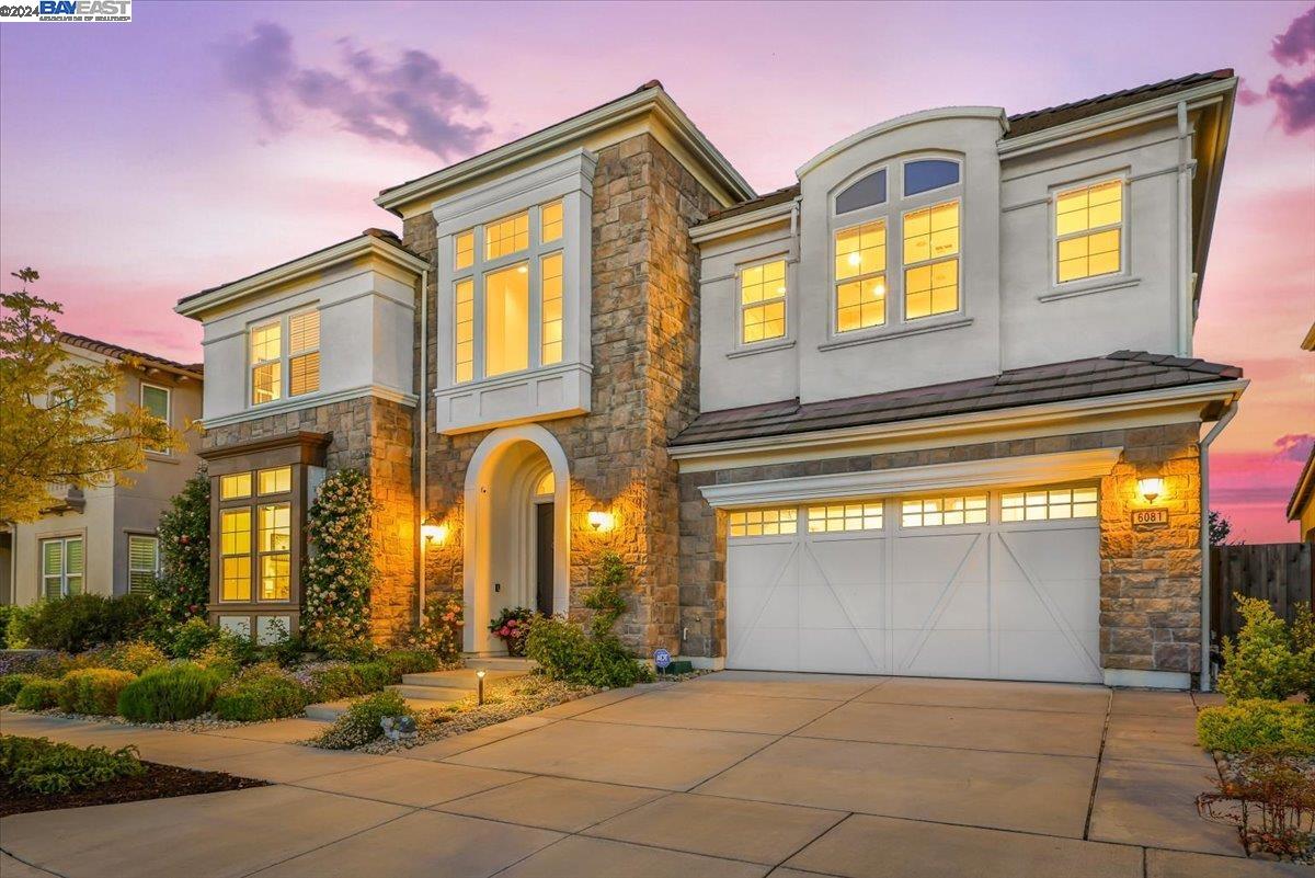 6081 Laurelspur Loop