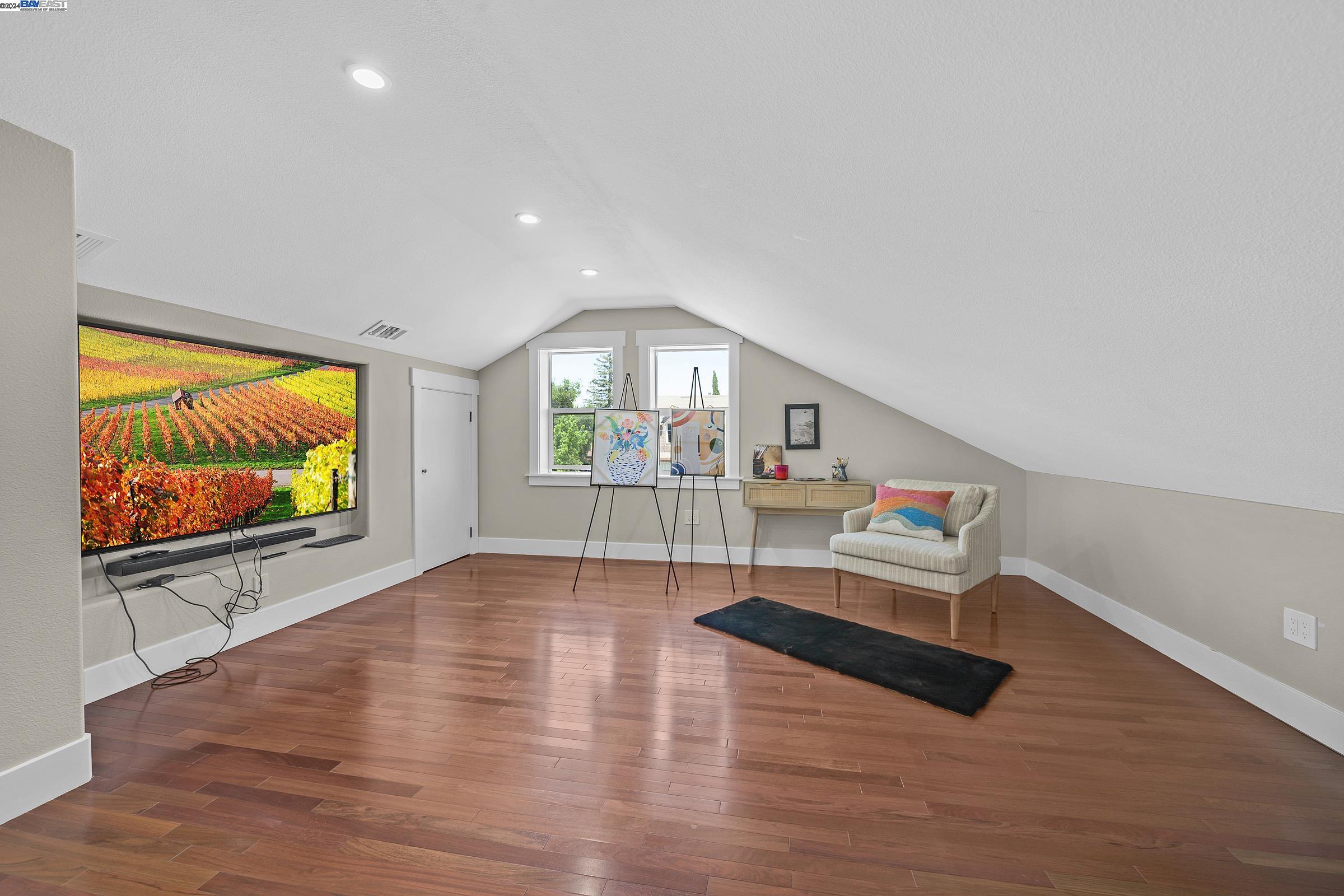 1857 Elm St