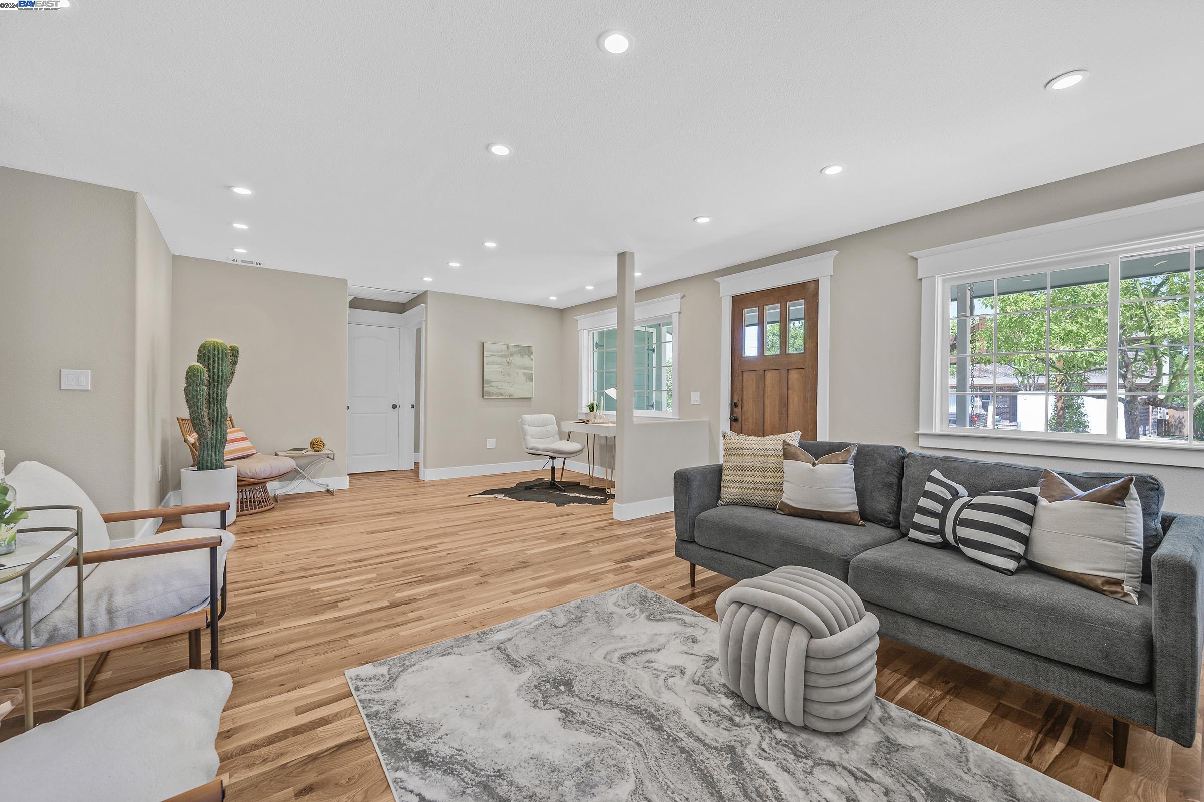 1857 Elm St
