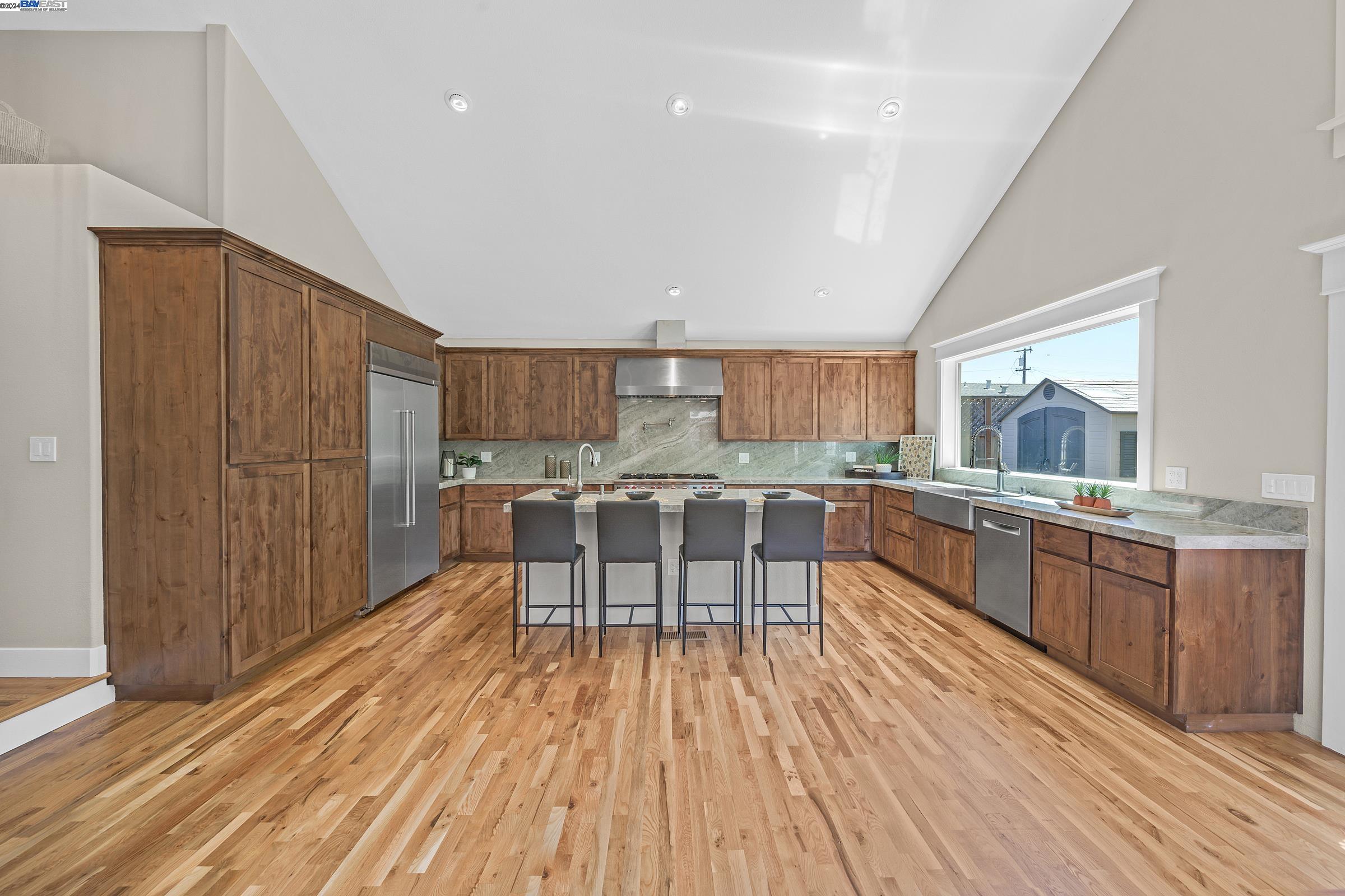 1857 Elm St