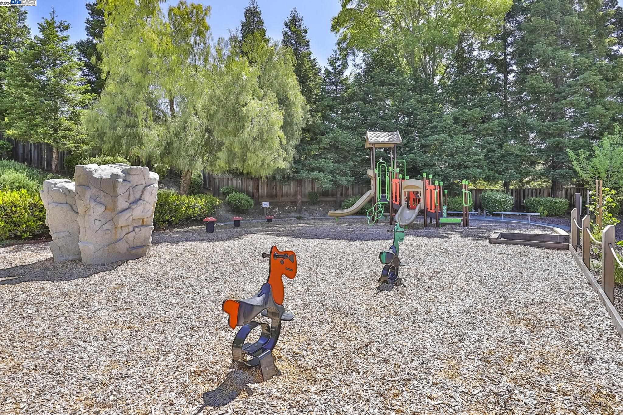 227 Portola Dr