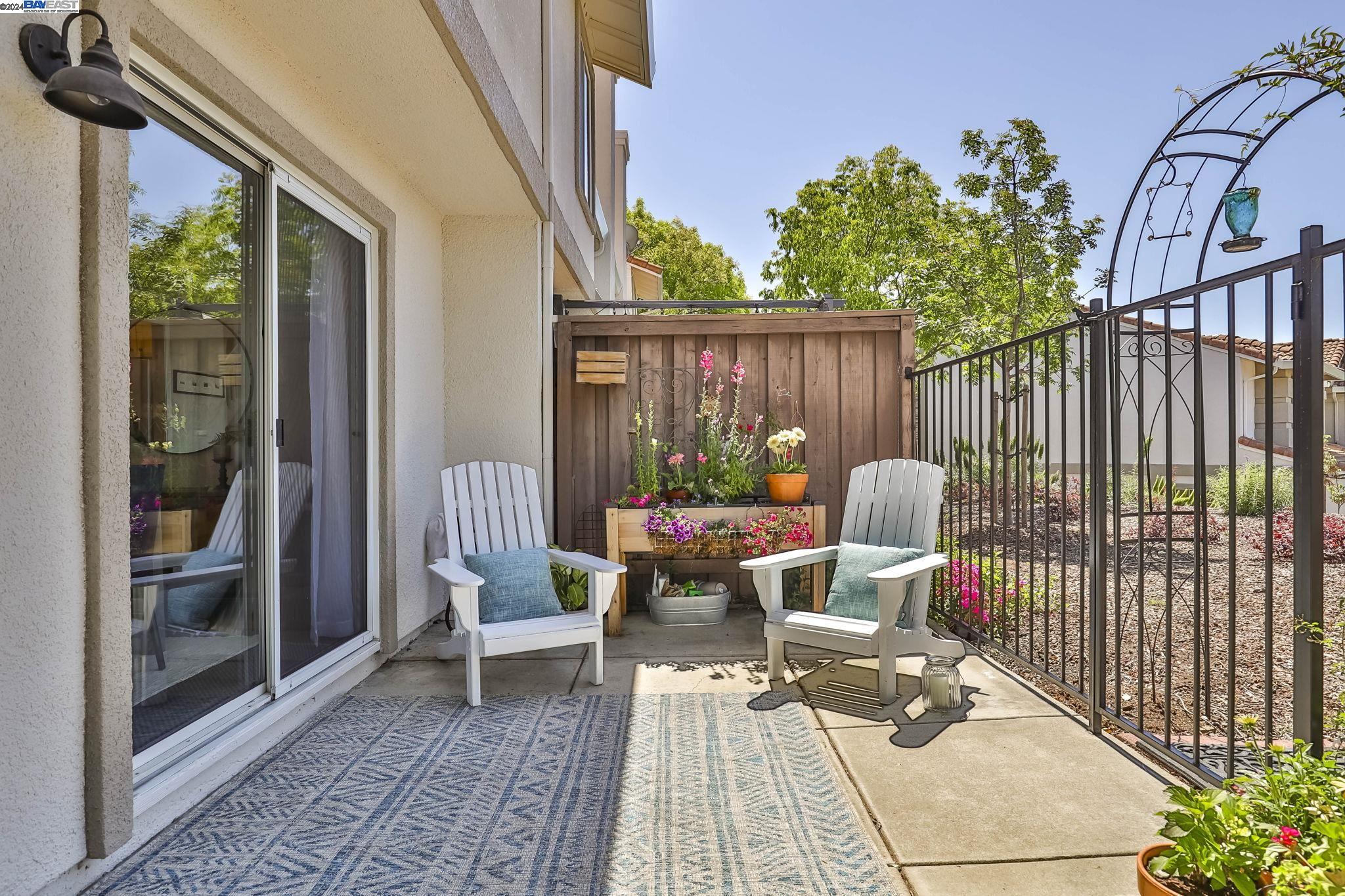 227 Portola Dr