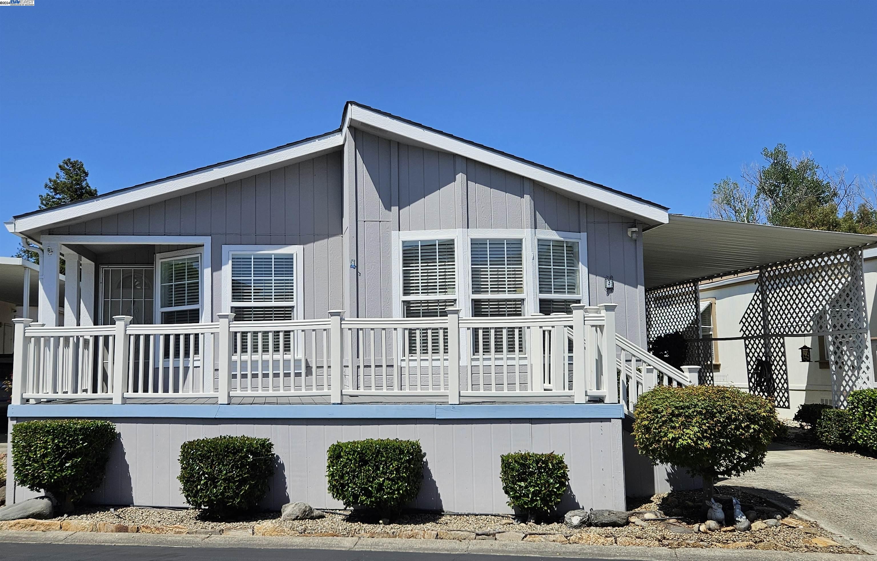 3263 Vineyard Ave., #3 # 3 Unit: #3