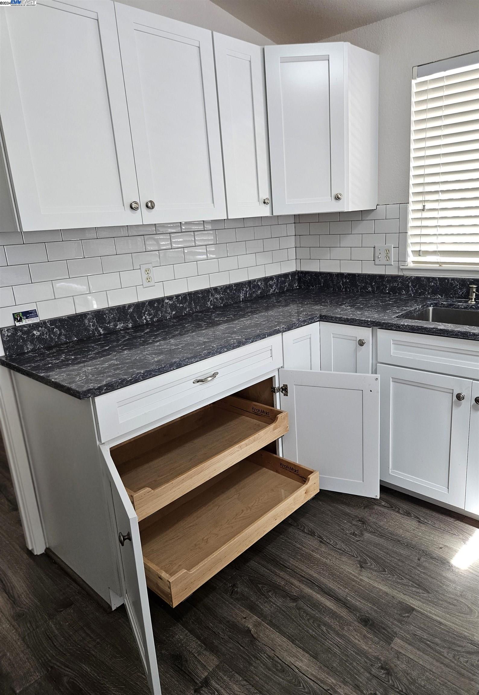 3263 Vineyard Ave., #3 # 3 Unit: #3
