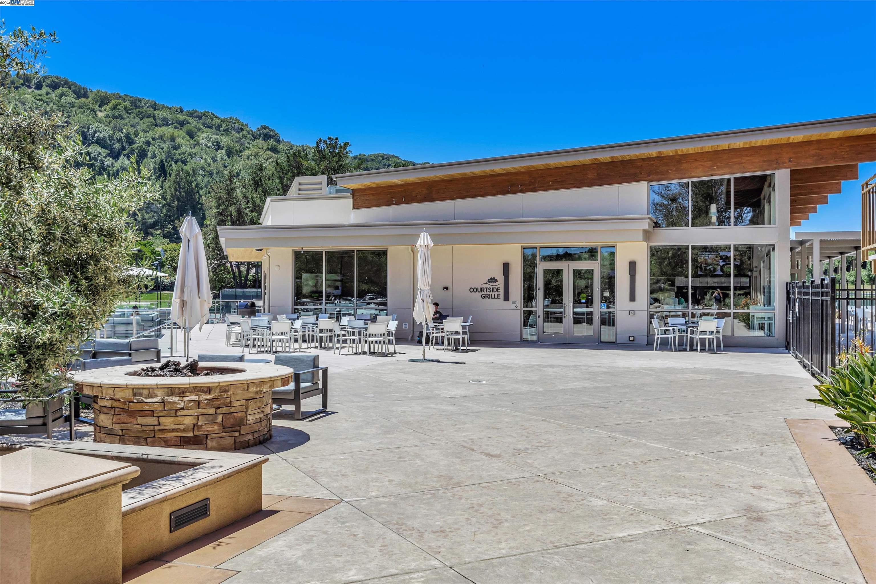 824 Country Club Drive