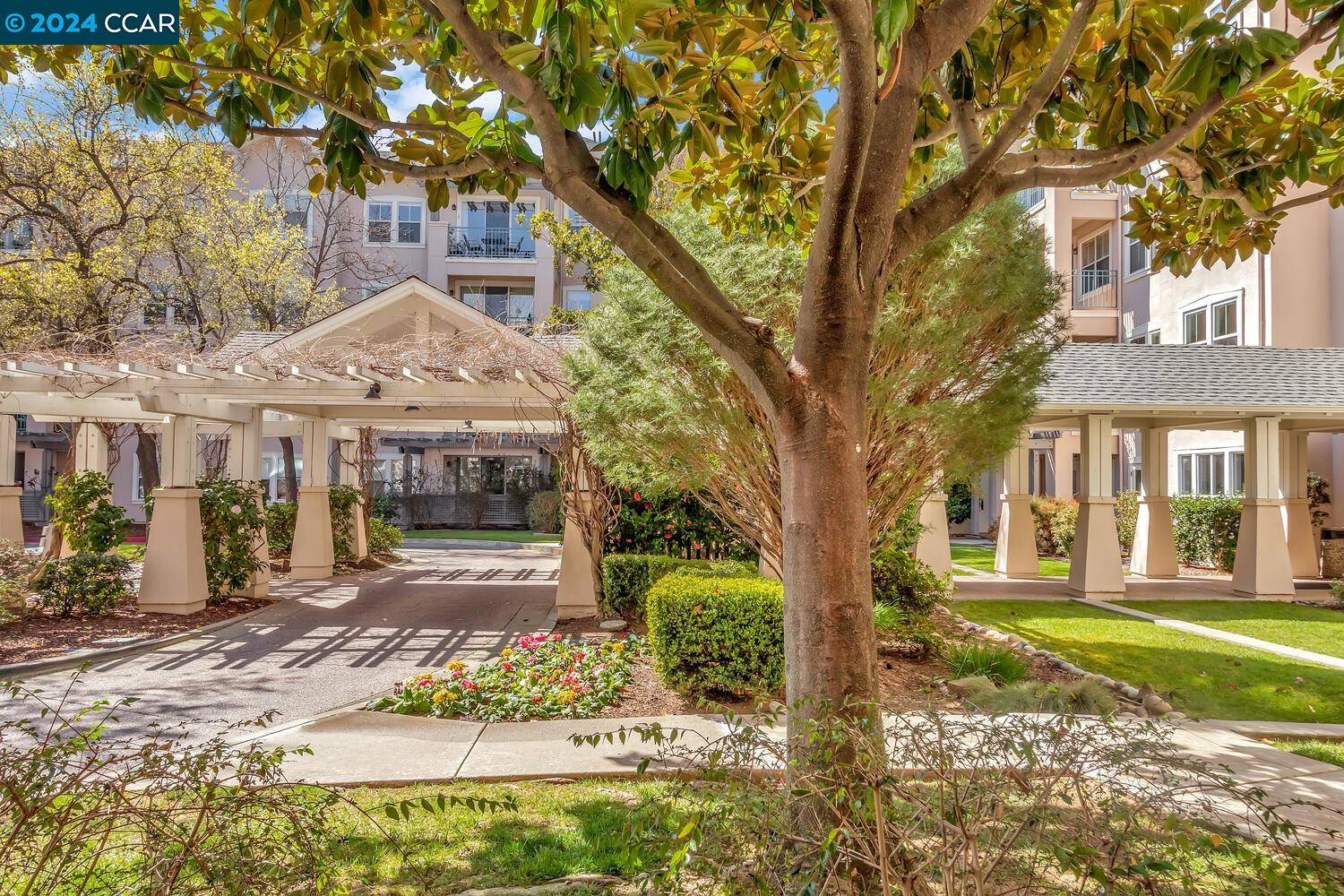 1840 Tice Creek Drive # 2420