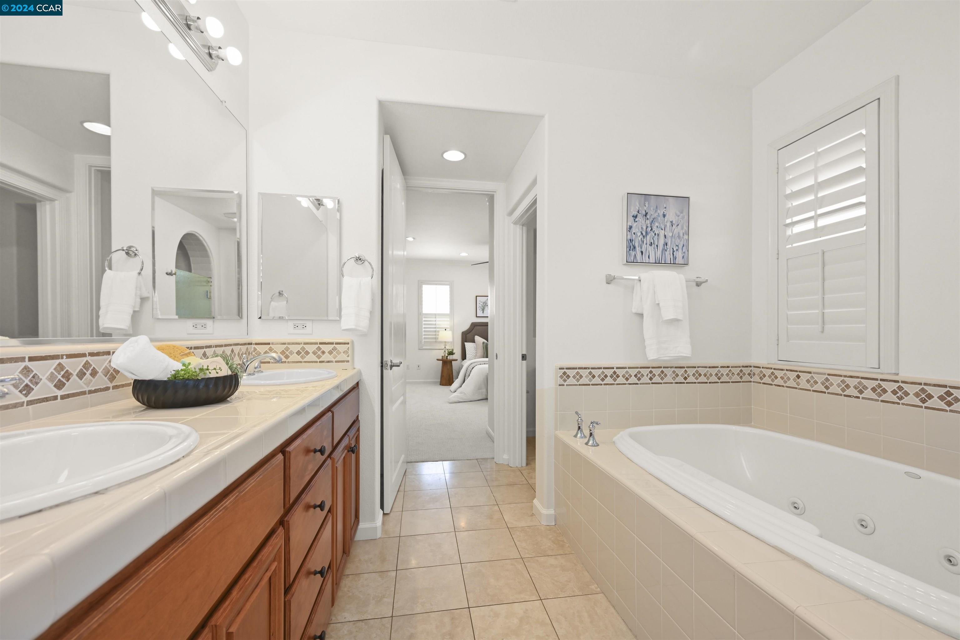 2242 Magnolia Bridge Dr