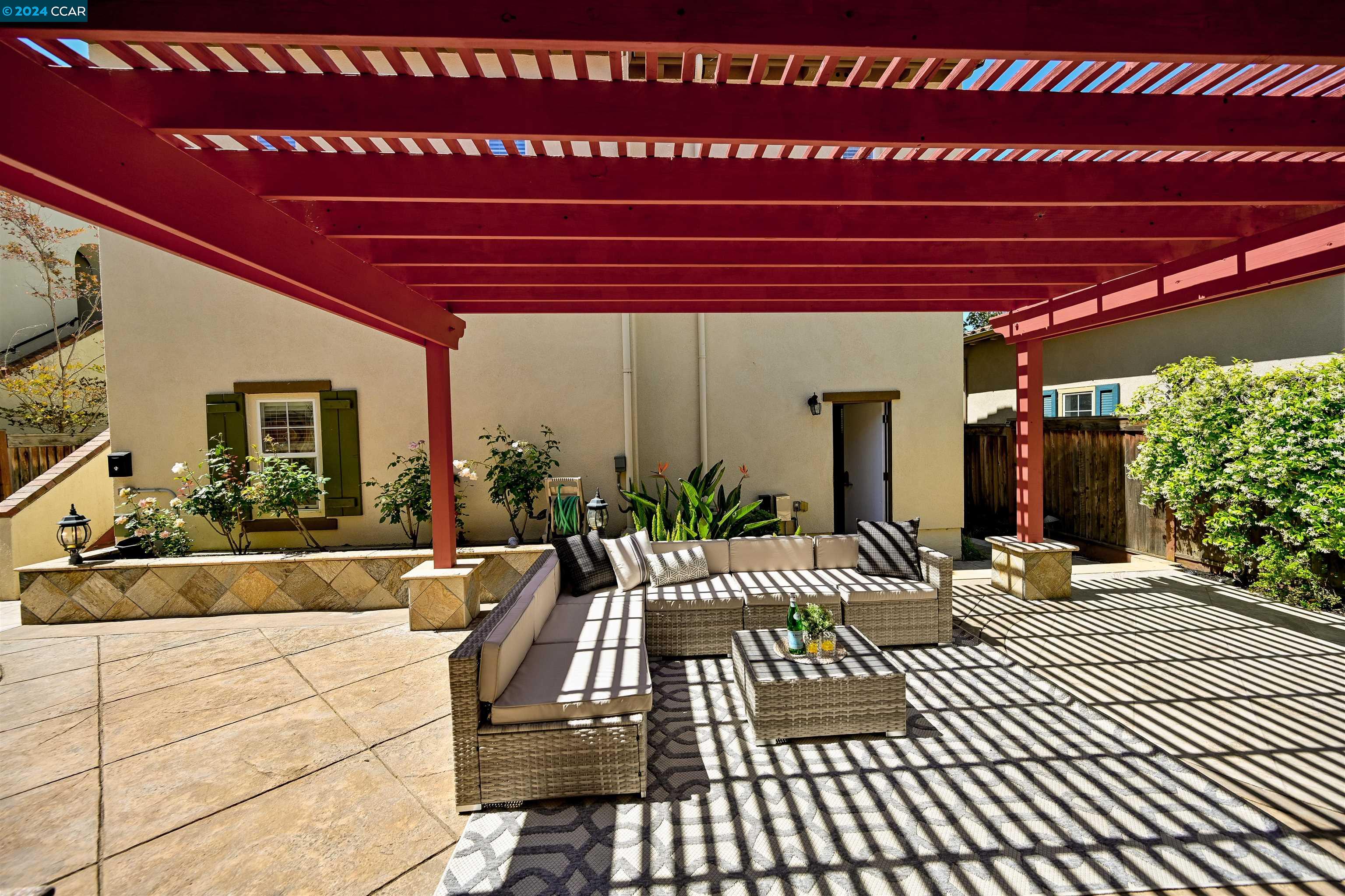 2242 Magnolia Bridge Dr