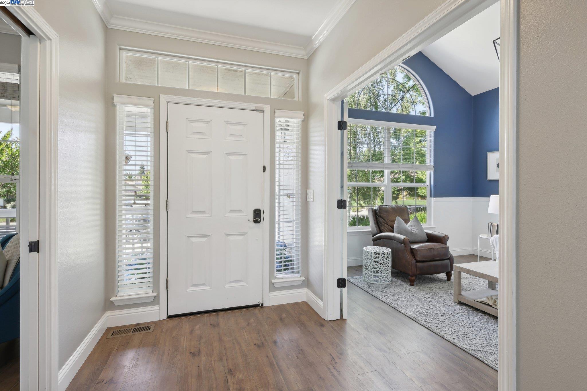 2393 Vintage Ln
