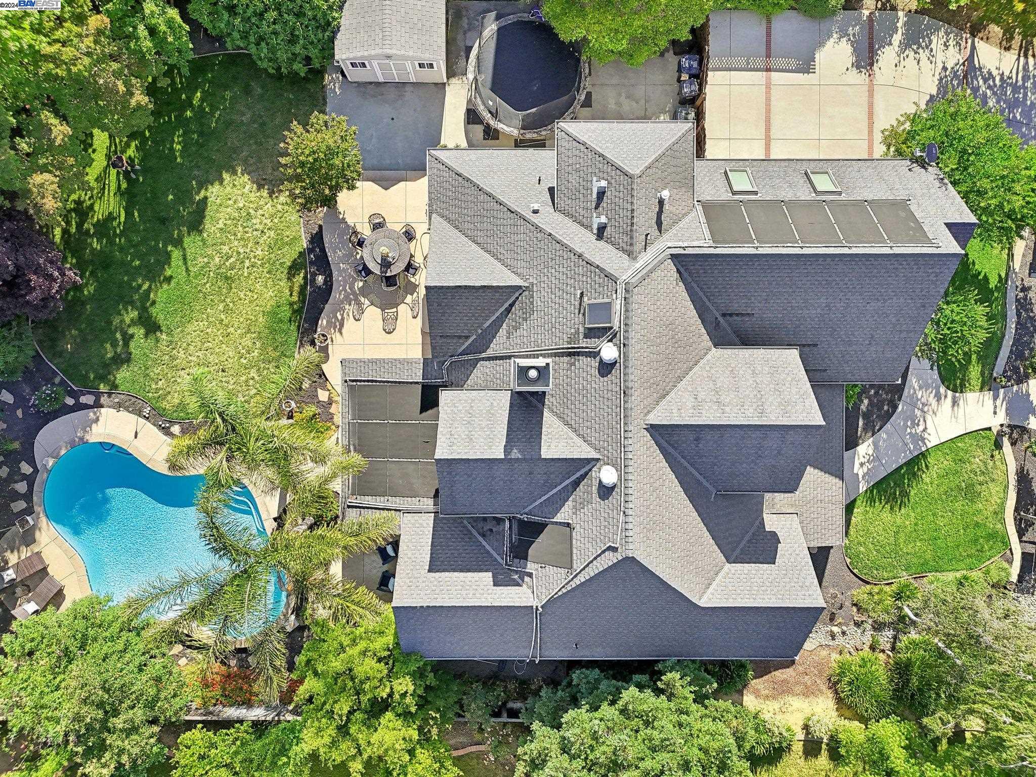 2393 Vintage Ln