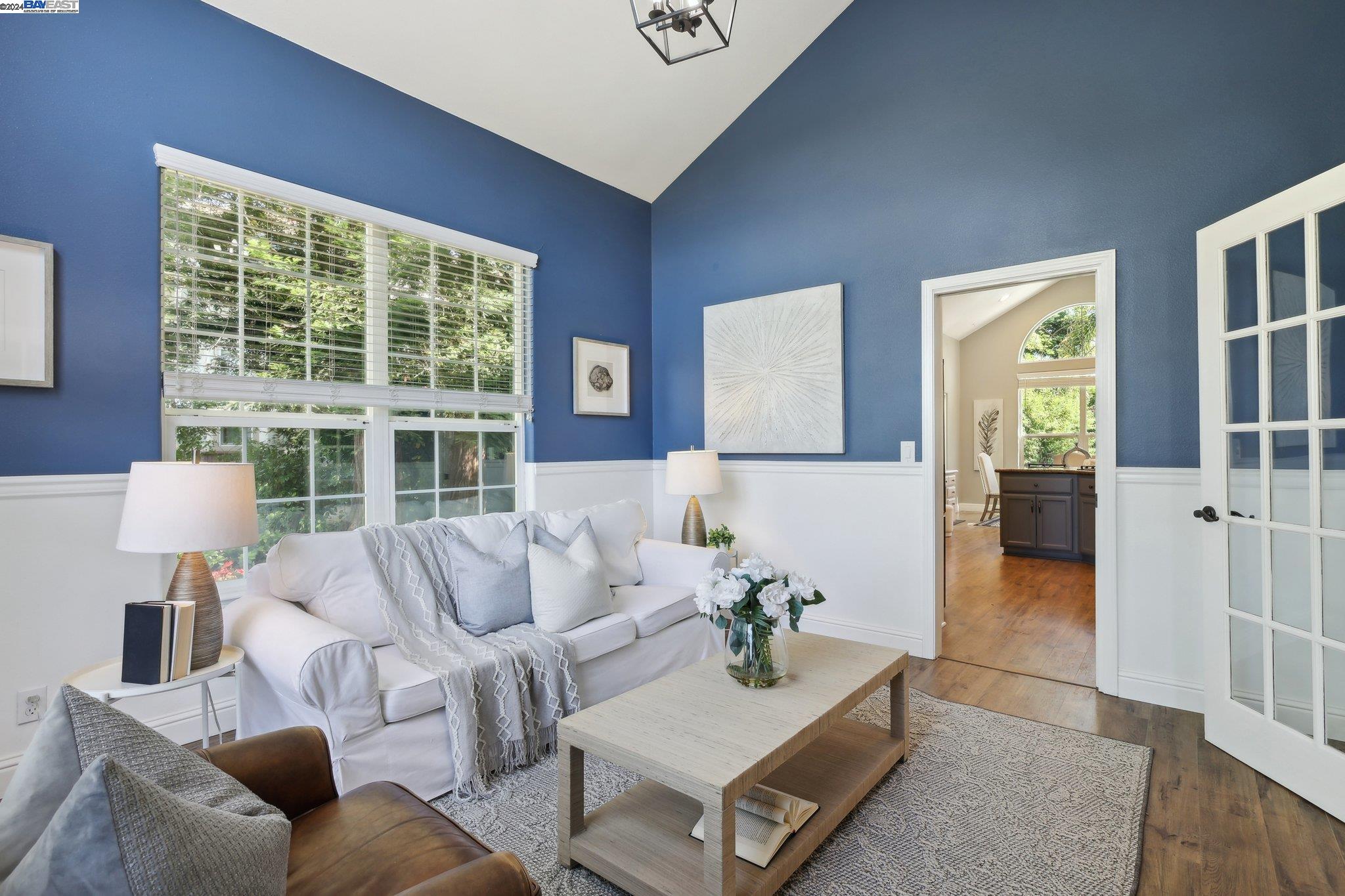 2393 Vintage Ln
