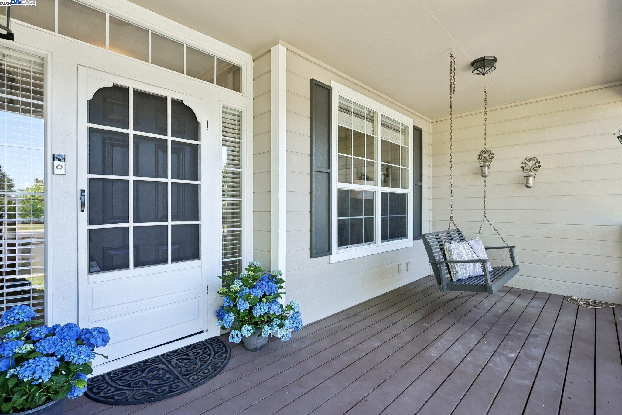 2393 Vintage Ln