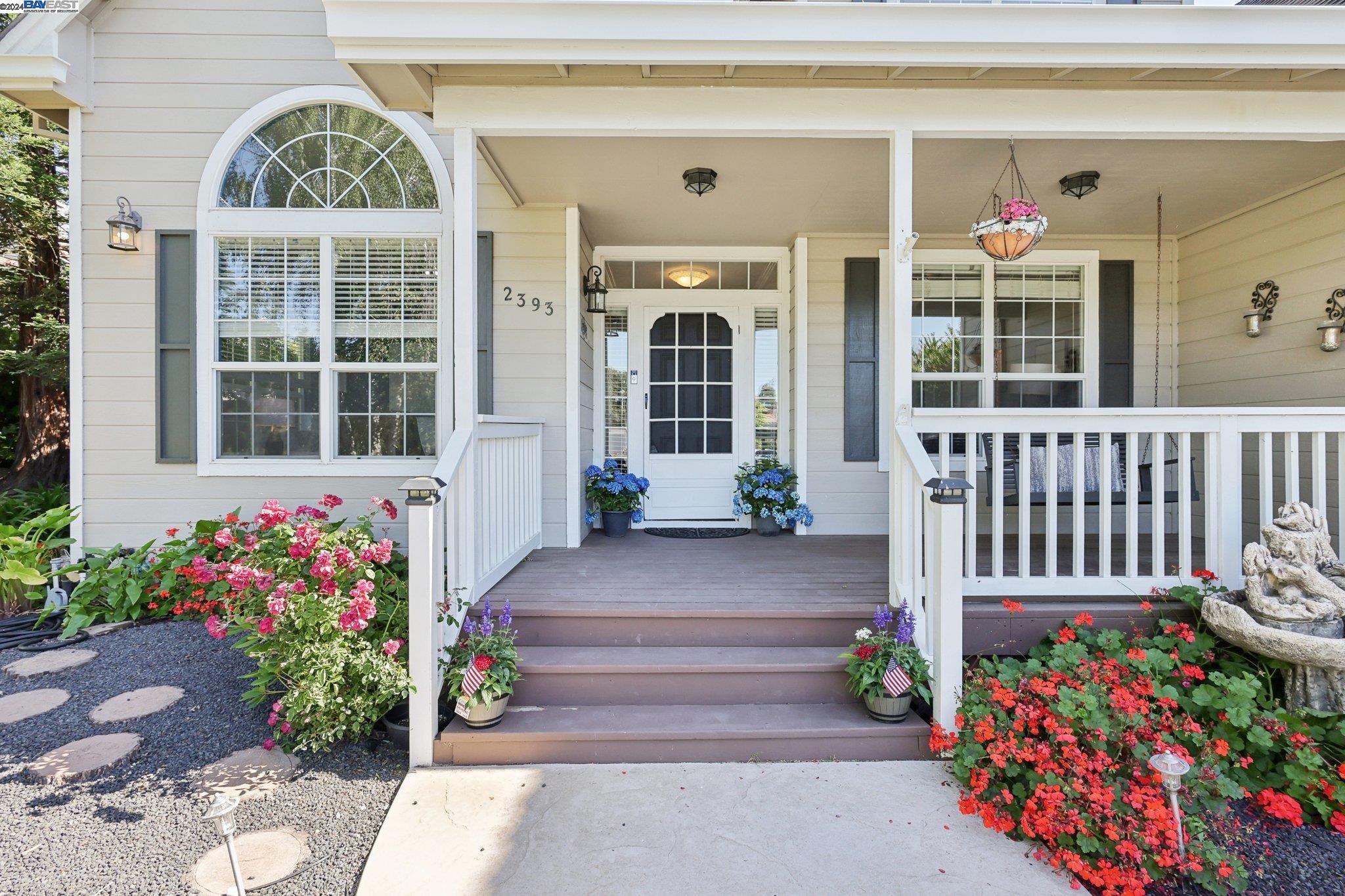 2393 Vintage Ln