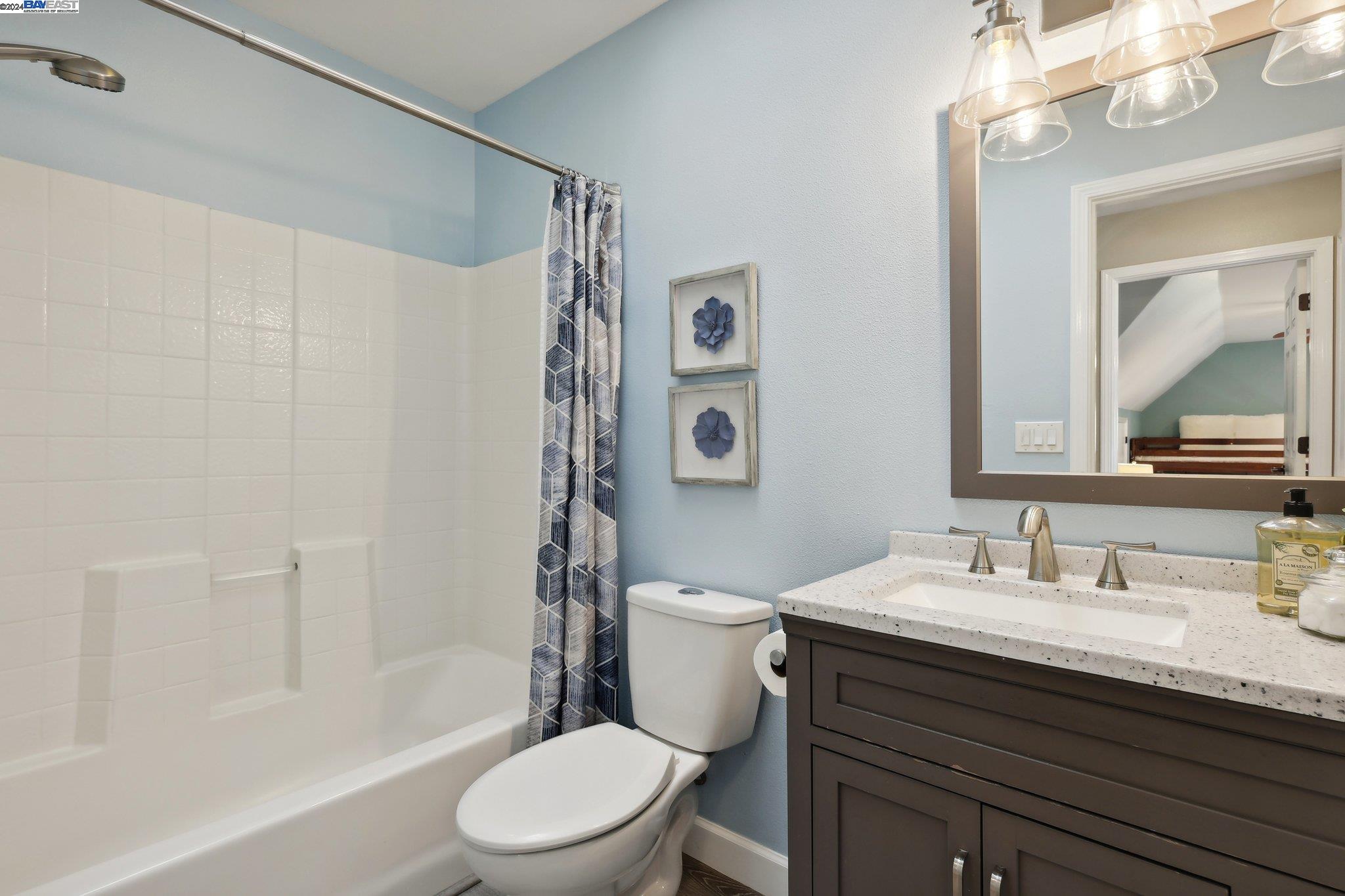 2393 Vintage Ln