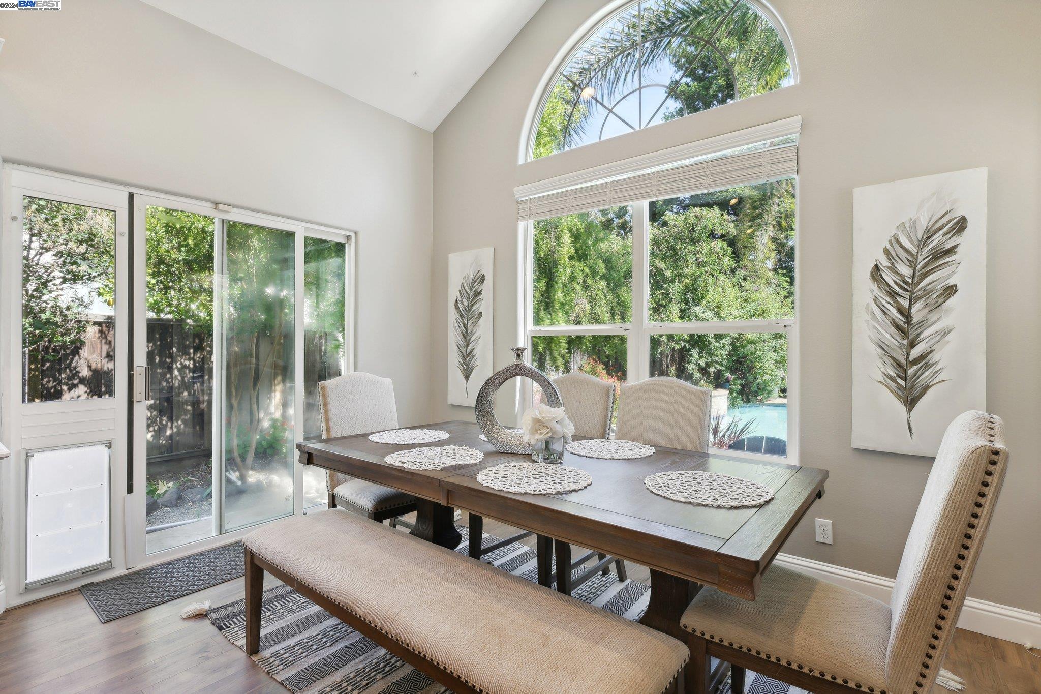 2393 Vintage Ln