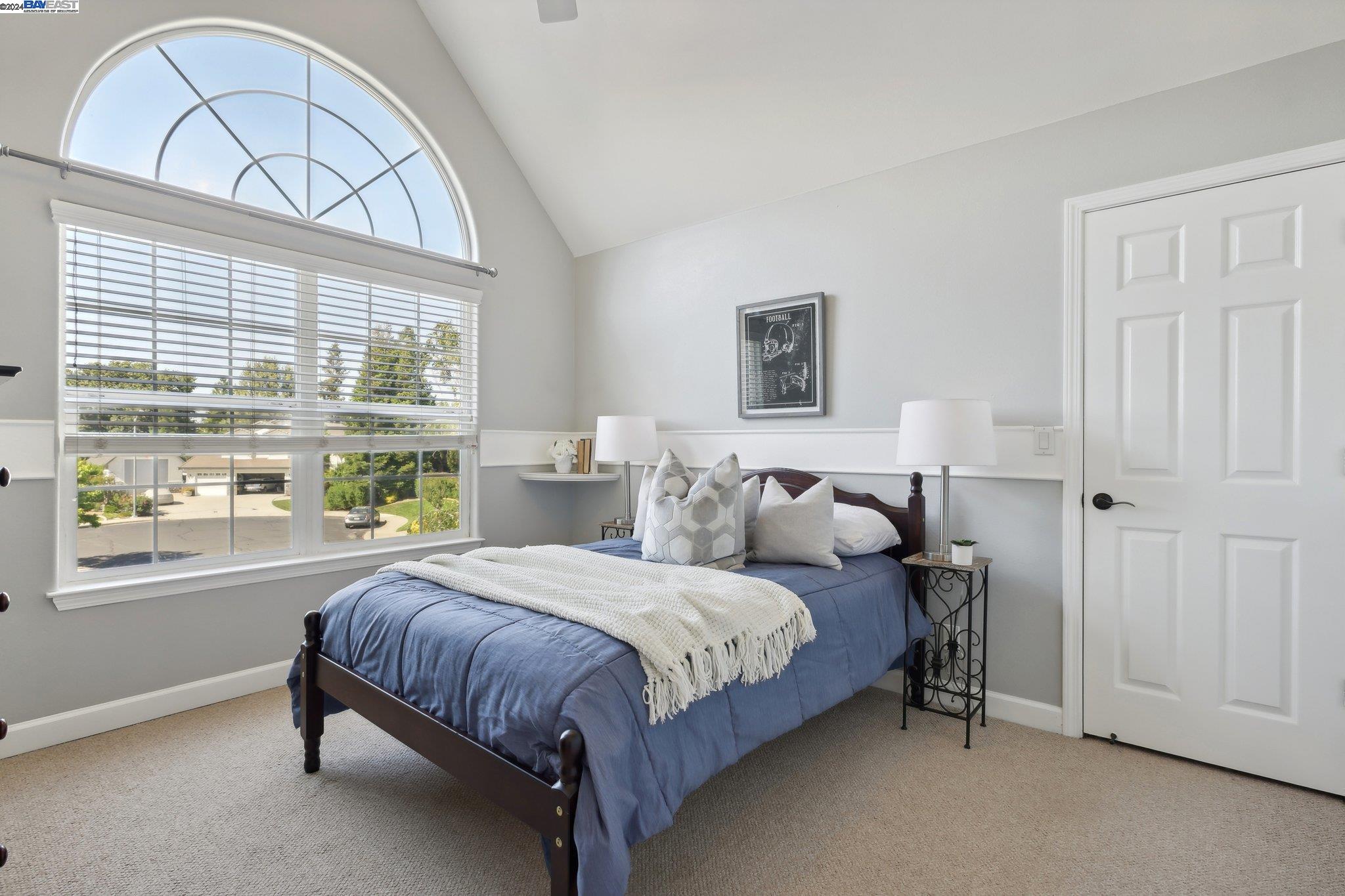 2393 Vintage Ln