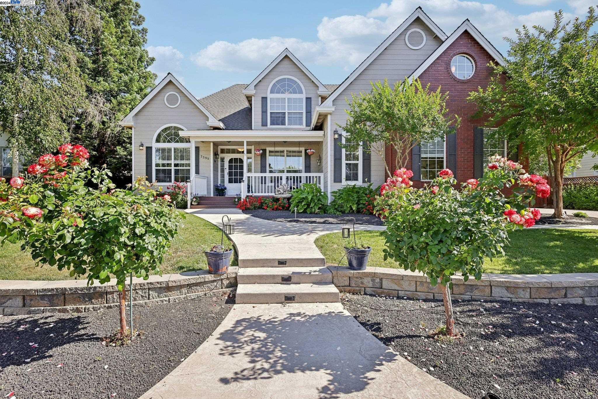 2393 Vintage Ln