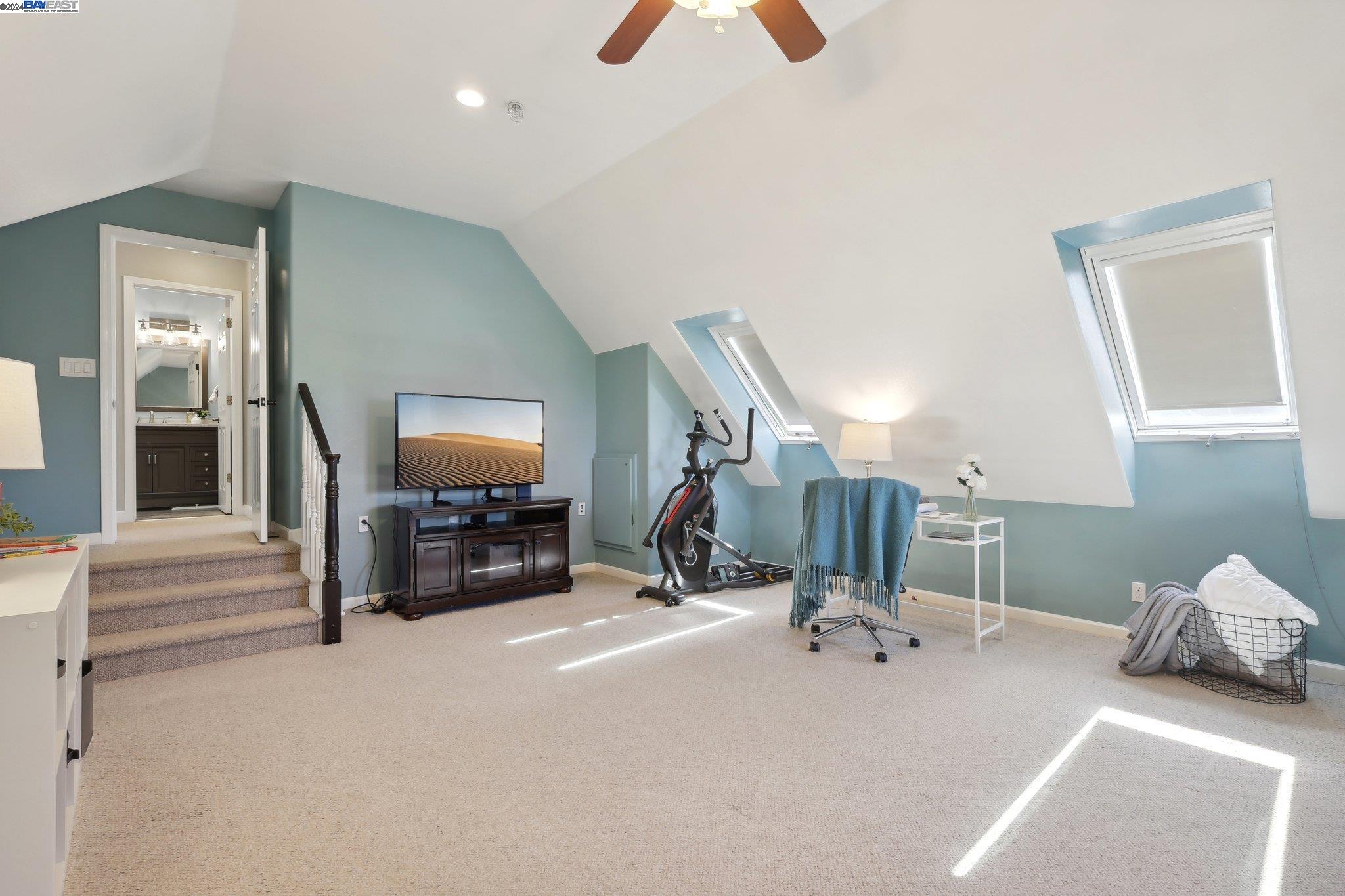 2393 Vintage Ln